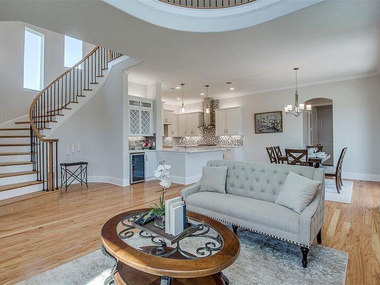 McKinney, Texas, 75070, United States, 2 Bedrooms Bedrooms, ,3 BathroomsBathrooms,Residential,For Sale,1971393