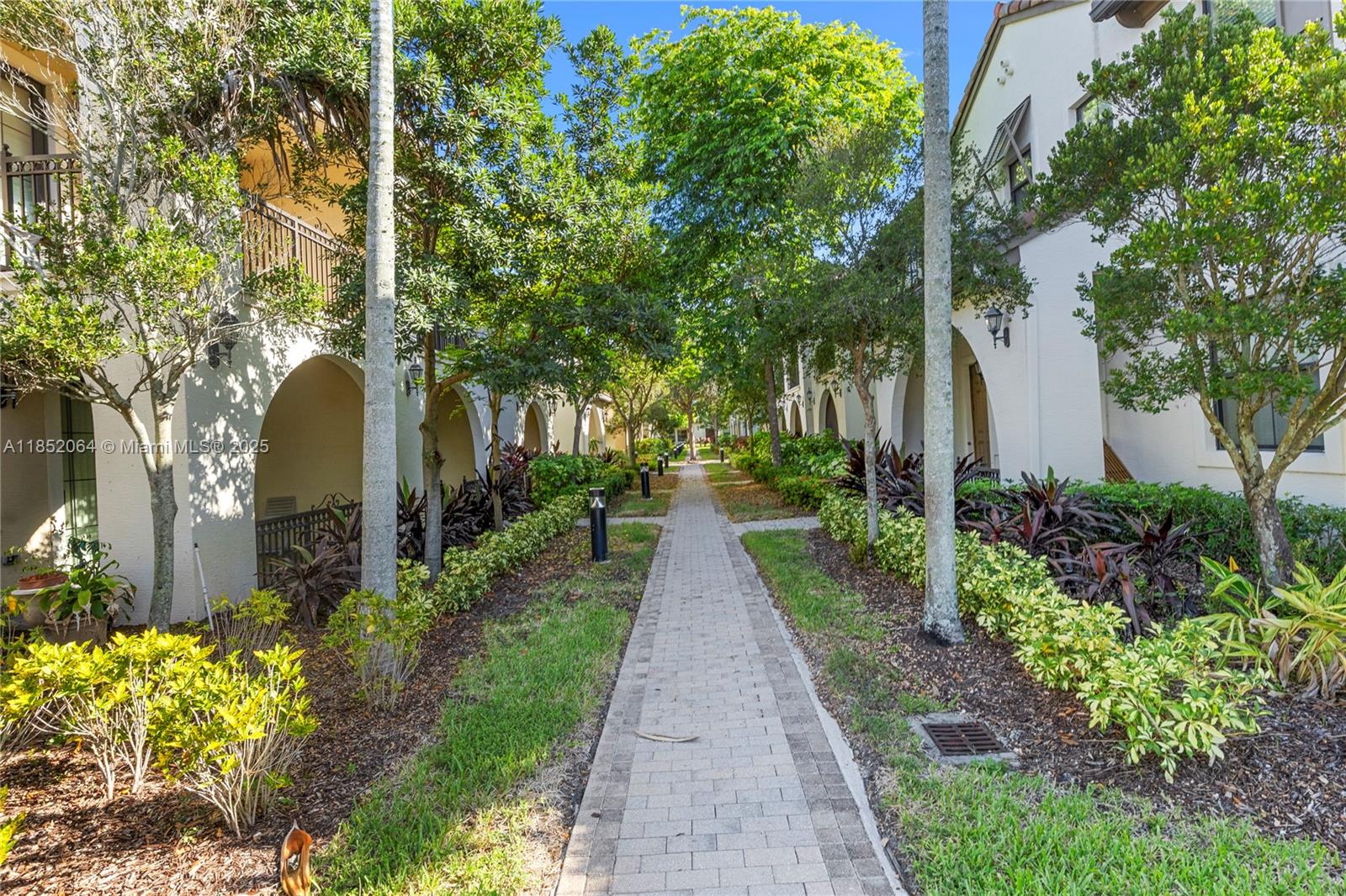 Sunrise, Florida, 33323, United States, 3 Bedrooms Bedrooms, ,3 BathroomsBathrooms,Residential,For Sale,1908528