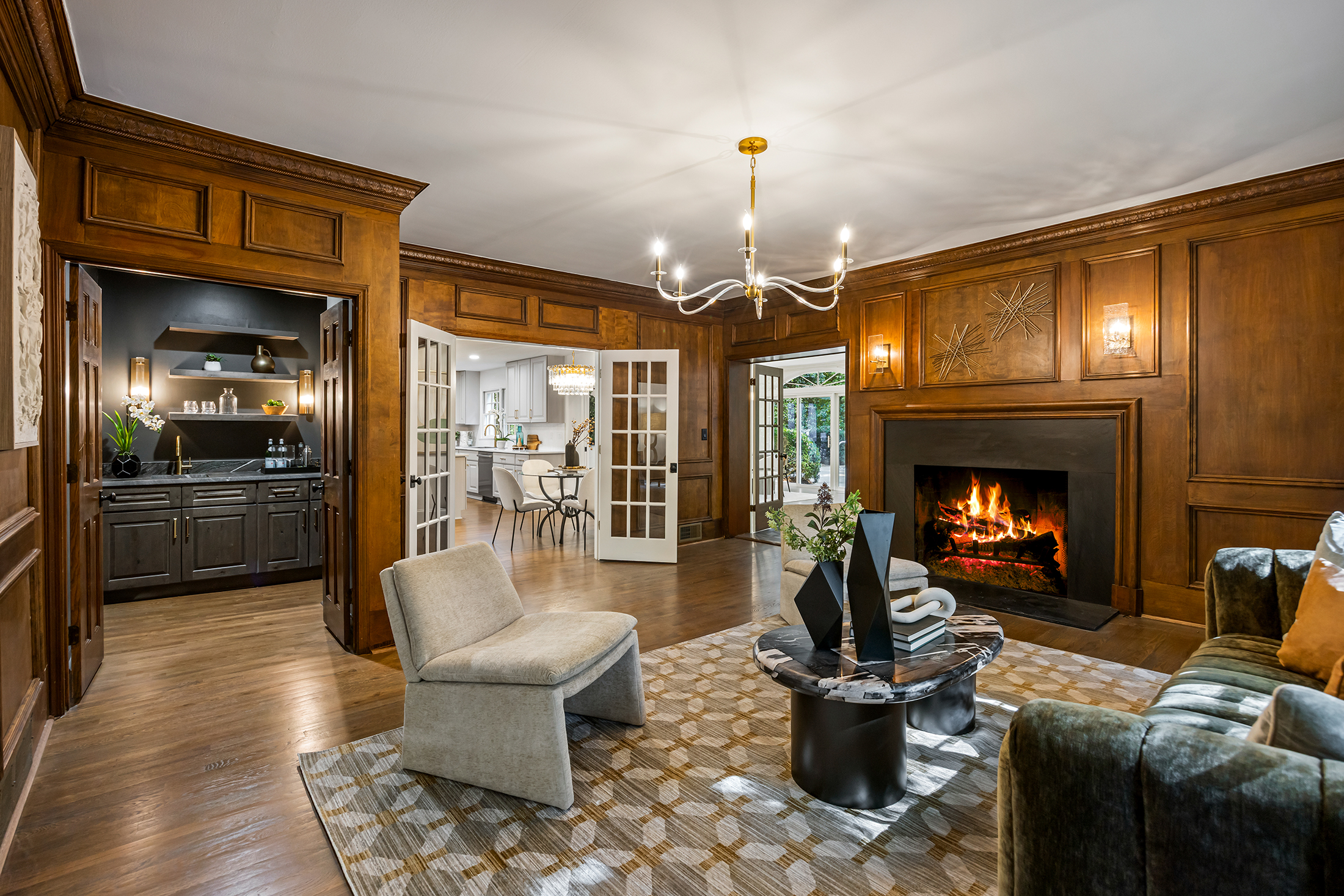  Timeless Architecture, Refined Interiors, and Modern Comfort in Sandy Springs - 物件實景