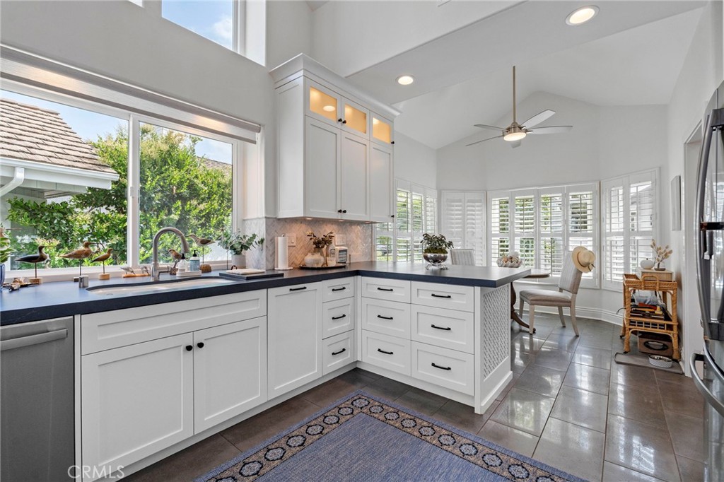 Newport Beach, California, 92660, United States, 3 Bedrooms Bedrooms, ,3 BathroomsBathrooms,Residential,For Sale,1991150