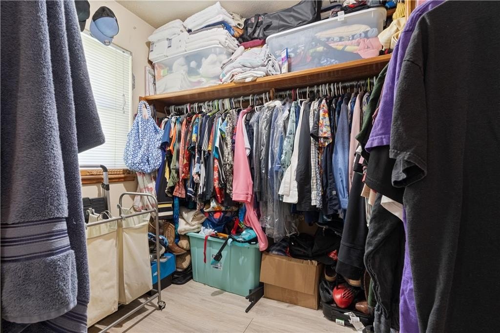 Siloam Springs, Arkansas, 72761, United States, 3 Bedrooms Bedrooms, ,4 BathroomsBathrooms,Residential,For Sale,1981853