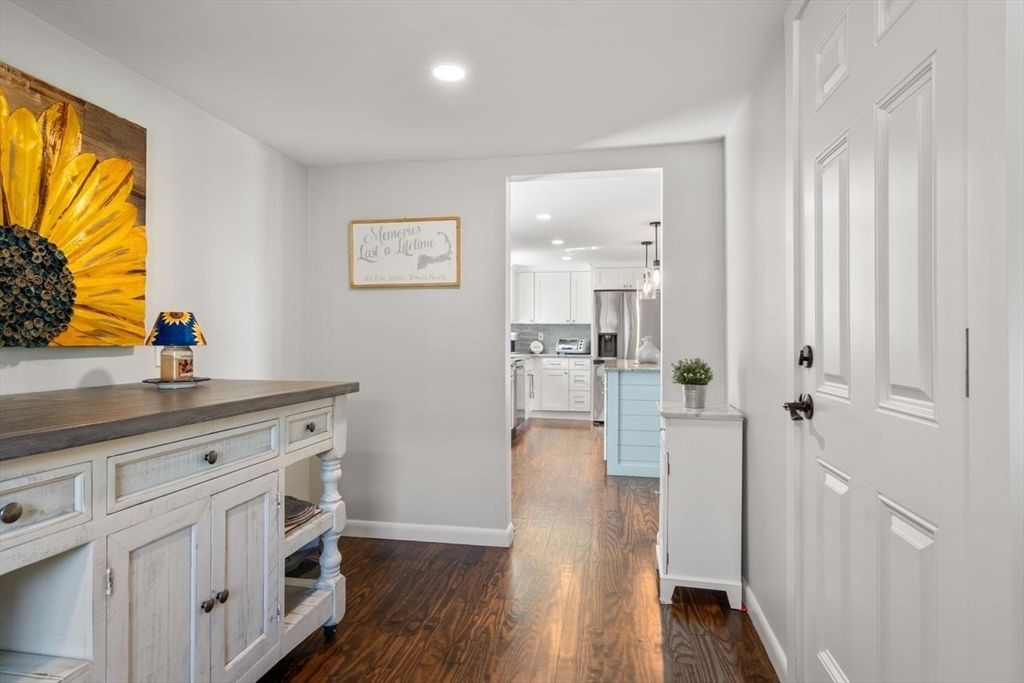 Sandwich, Massachusetts, 02563, United States, 2 Bedrooms Bedrooms, ,1 BathroomBathrooms,Residential,For Sale,1939789