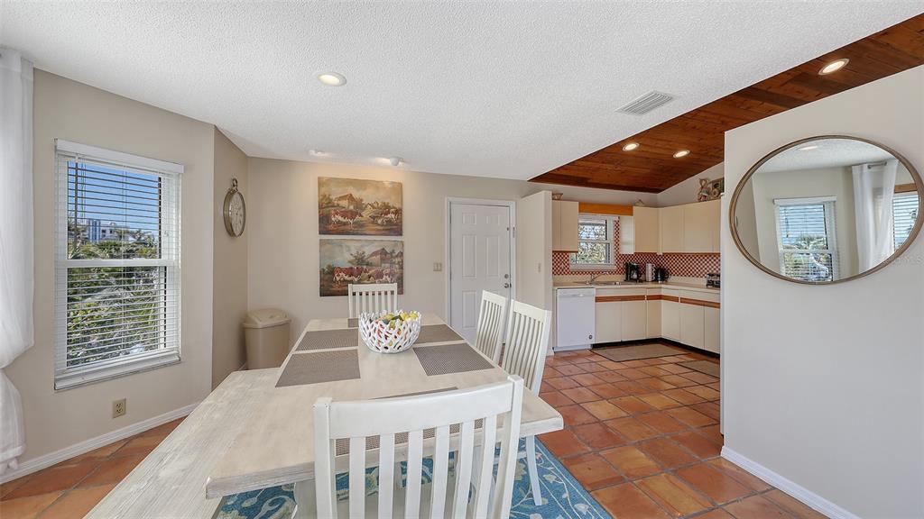 Sarasota, Florida, 34242, United States, 5 Bedrooms Bedrooms, ,4 BathroomsBathrooms,Residential,For Sale,2000944