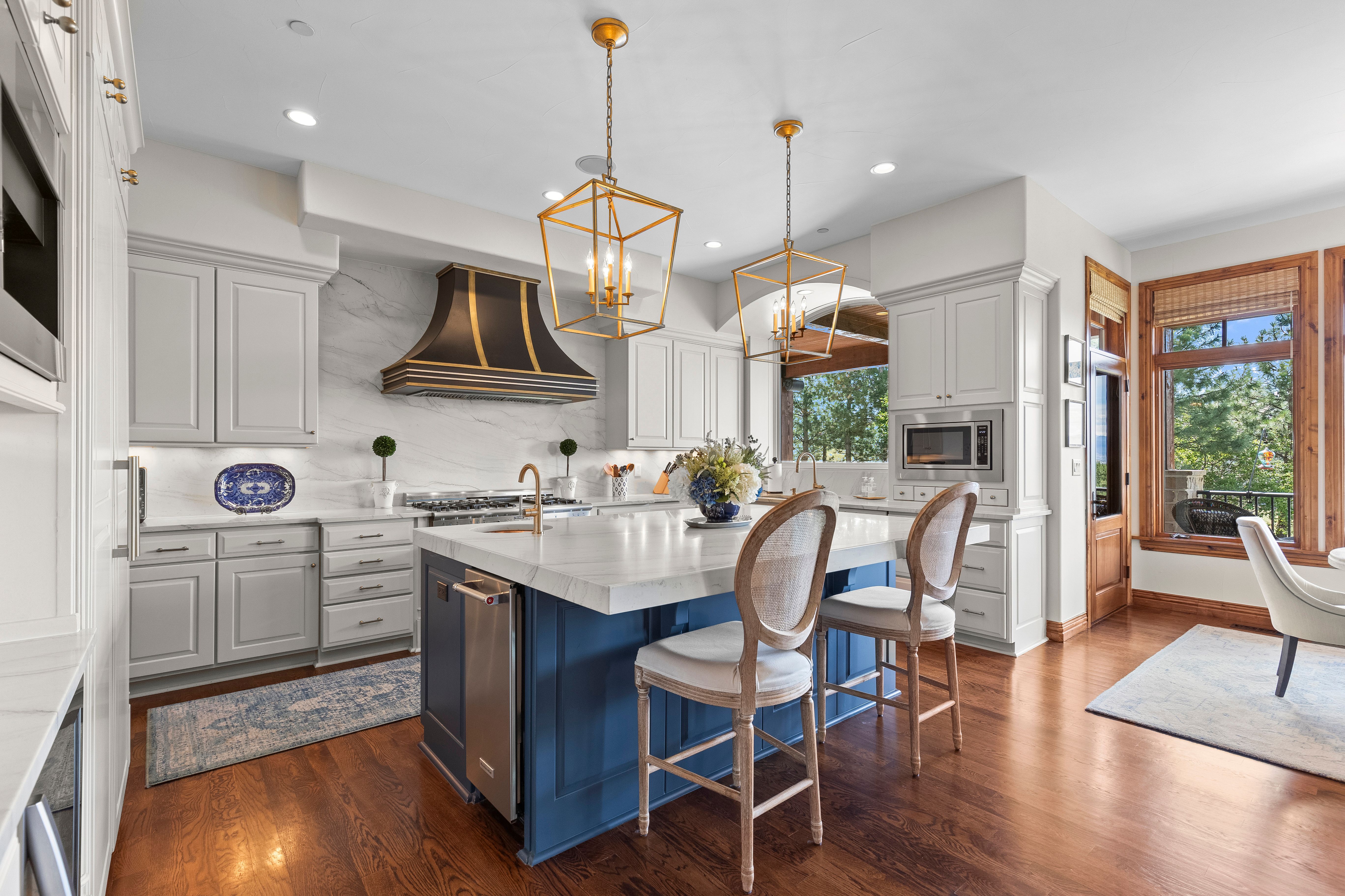  Distinguished 5 Bed  7 Bath Legacy Estate in Castle Pines Village - 物件實景
