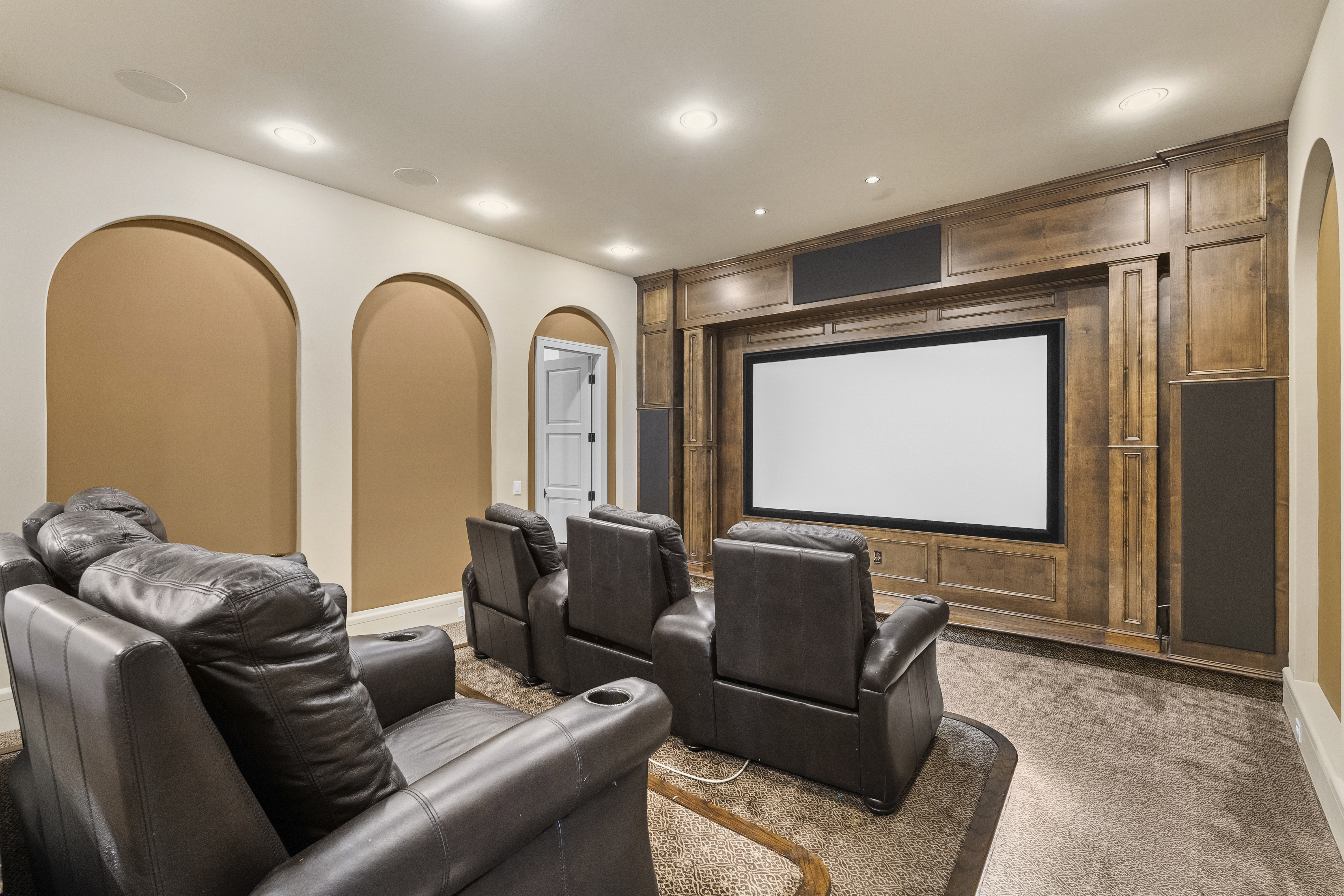  Mediterranean Style Estate in The Dominion - 物件實景