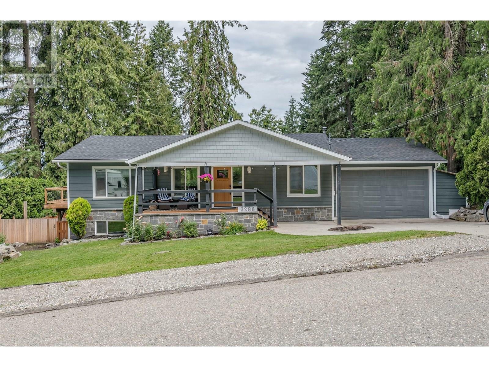 SPALLUMCHEEN, British Columbia, V4Y 0S6, CA, 3 Bedrooms Bedrooms, ,3 BathroomsBathrooms,Residential,For Sale,1874999