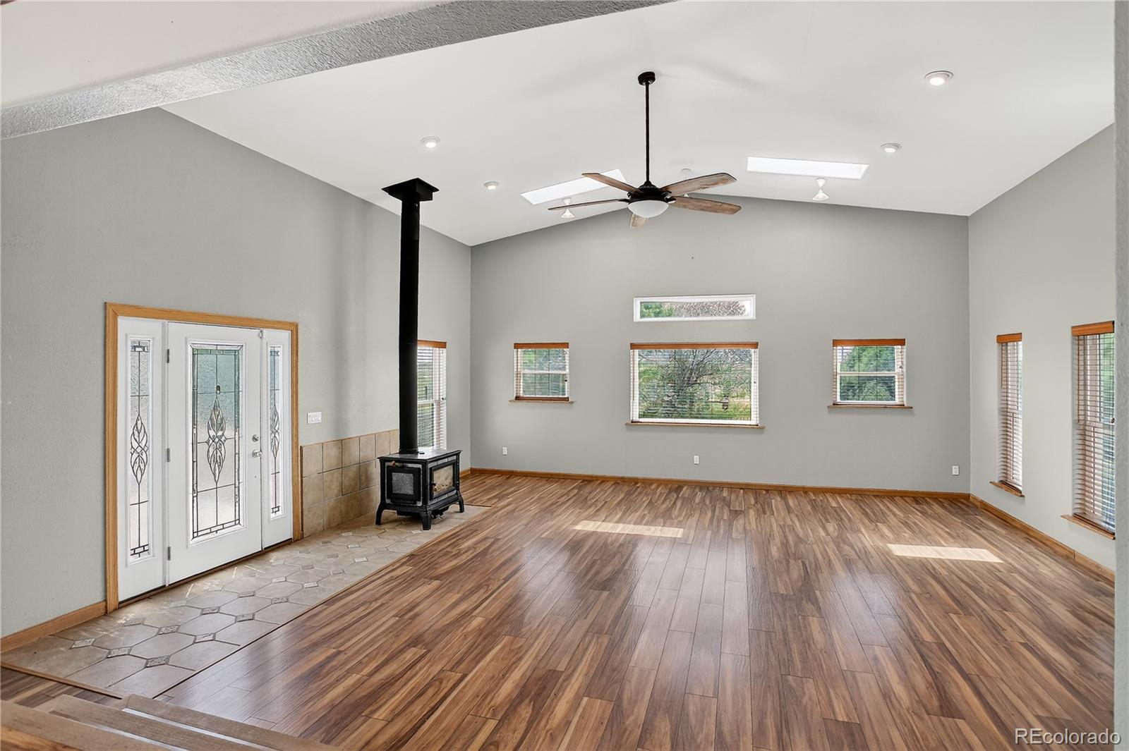 Byers, Colorado, 80103, United States, 5 Bedrooms Bedrooms, ,4 BathroomsBathrooms,Residential,For Sale,1896290