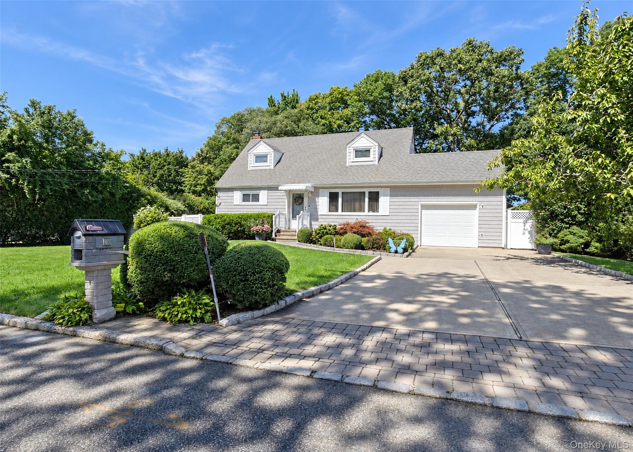 Joy Rd, Selden, NY 11784