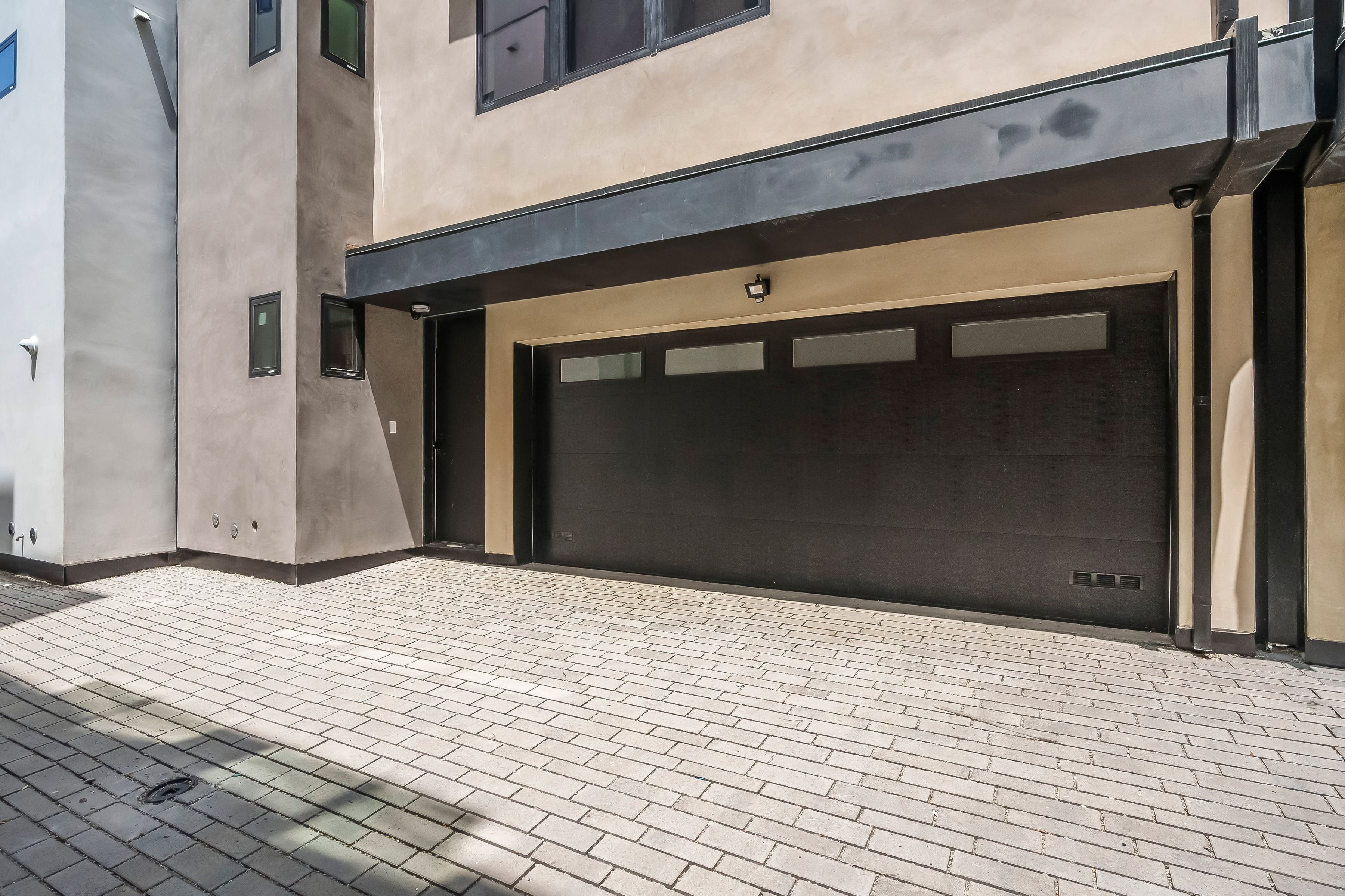  1859 Barry Ave - 物件實景