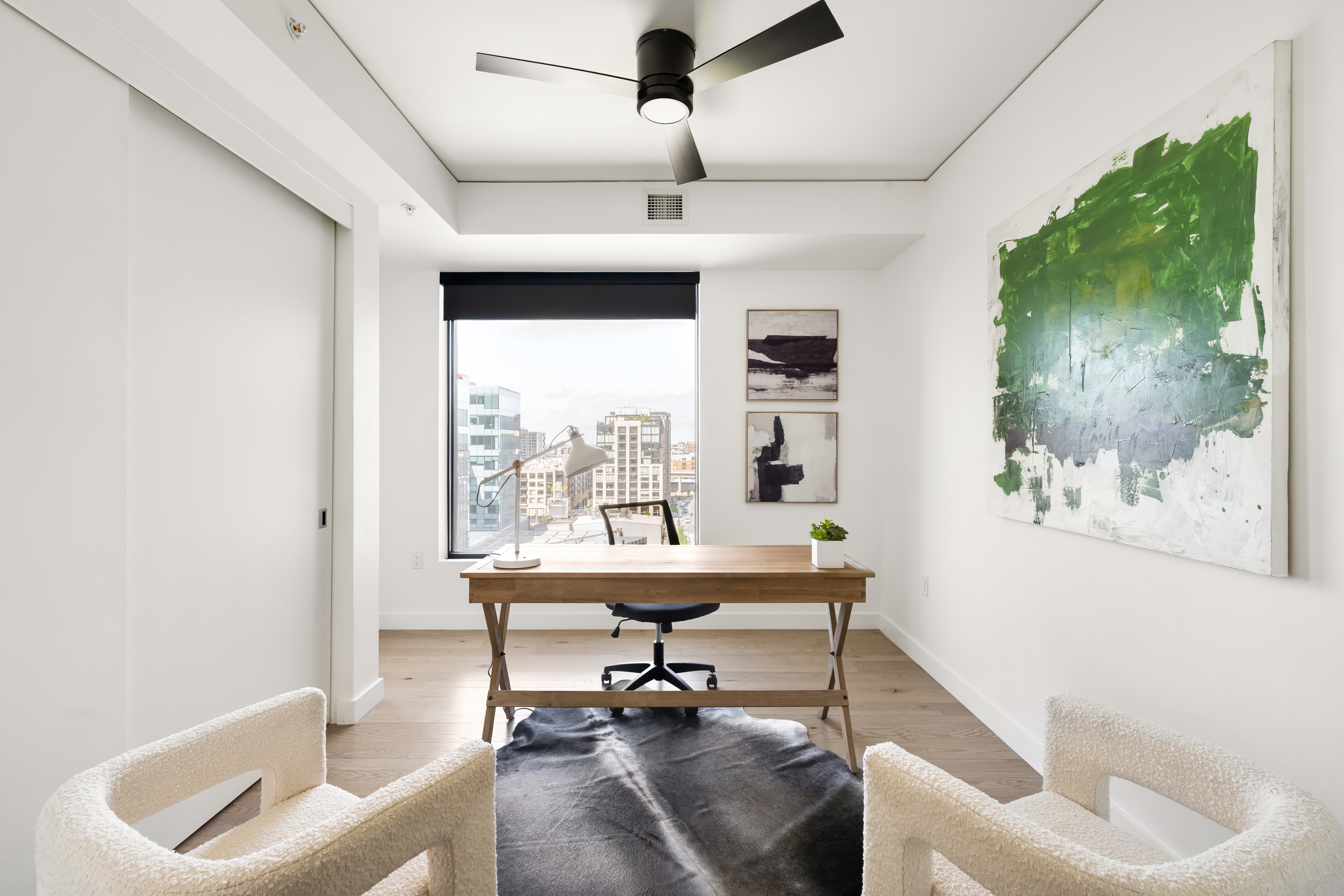  Rare three-bedroom corner residence sits on the quiet side of The Coloradan - 物件實景