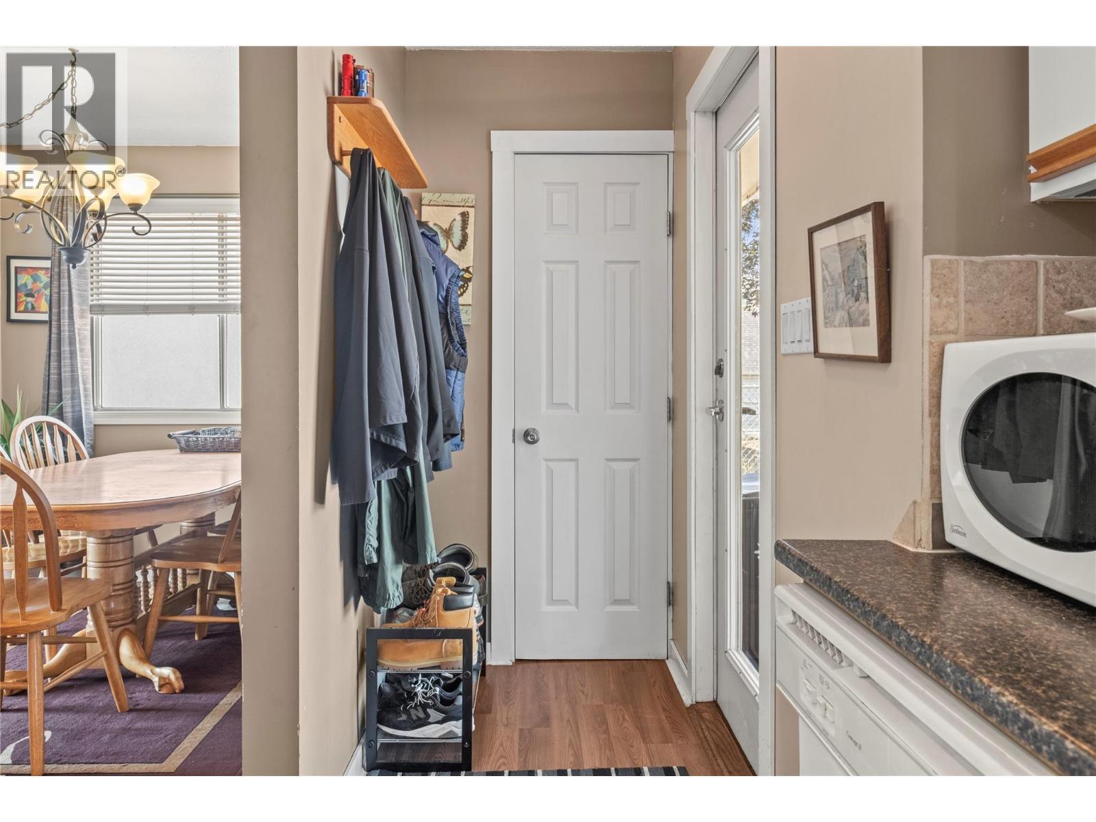 VERNON, British Columbia, V1T 1L1, CA, 3 Bedrooms Bedrooms, ,2 BathroomsBathrooms,Residential,For Sale,1948714