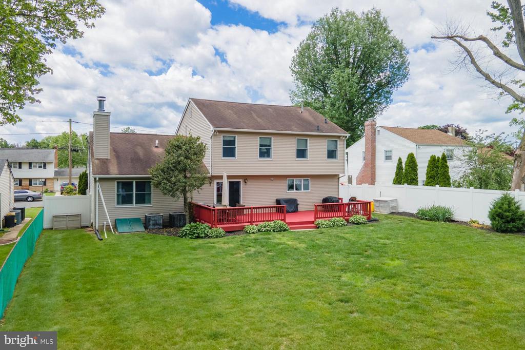 Hamilton, New Jersey, 08610, United States, 4 Bedrooms Bedrooms, ,3 BathroomsBathrooms,Residential,For Sale,1935134