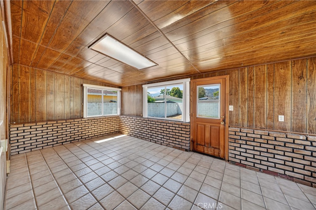 Glendora, California, 91741, United States, 2 Bedrooms Bedrooms, ,1 BathroomBathrooms,Residential,For Sale,2049163