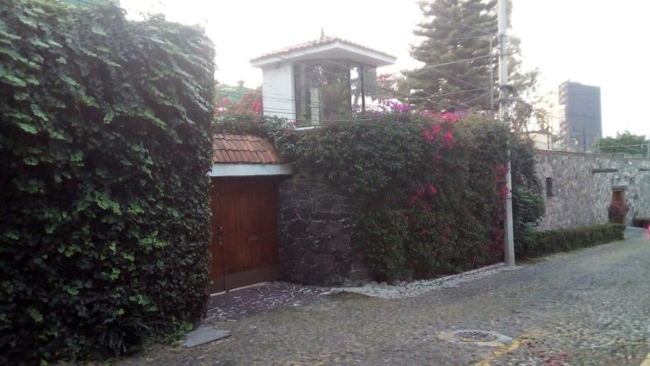 Begonias, Álvaro Obregón, Ciudad de México, 01060, Mexico, 4 Bedrooms Bedrooms, ,4 BathroomsBathrooms,Residential,For Sale,Begonias,1415971