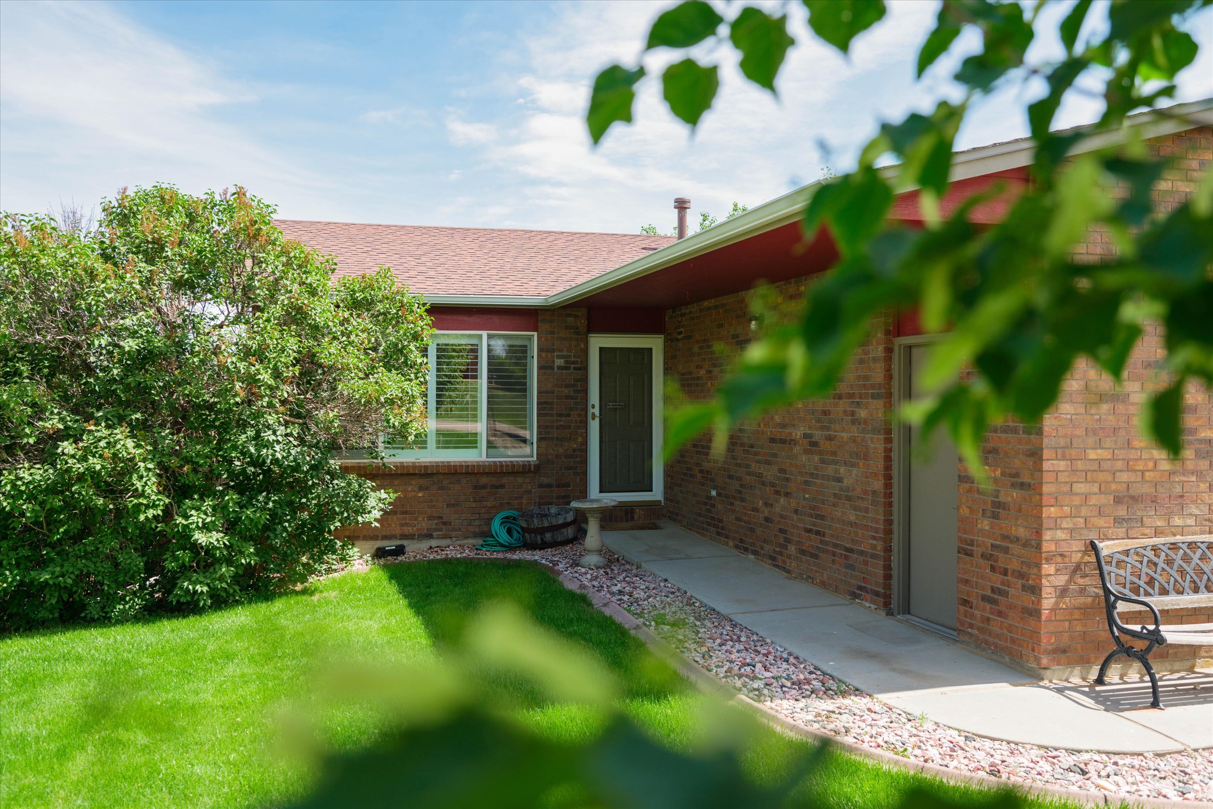  South Fort Collins Ranch Tucked Away on Beautiful Landscaped One-Third Acre Lot - 物件實景