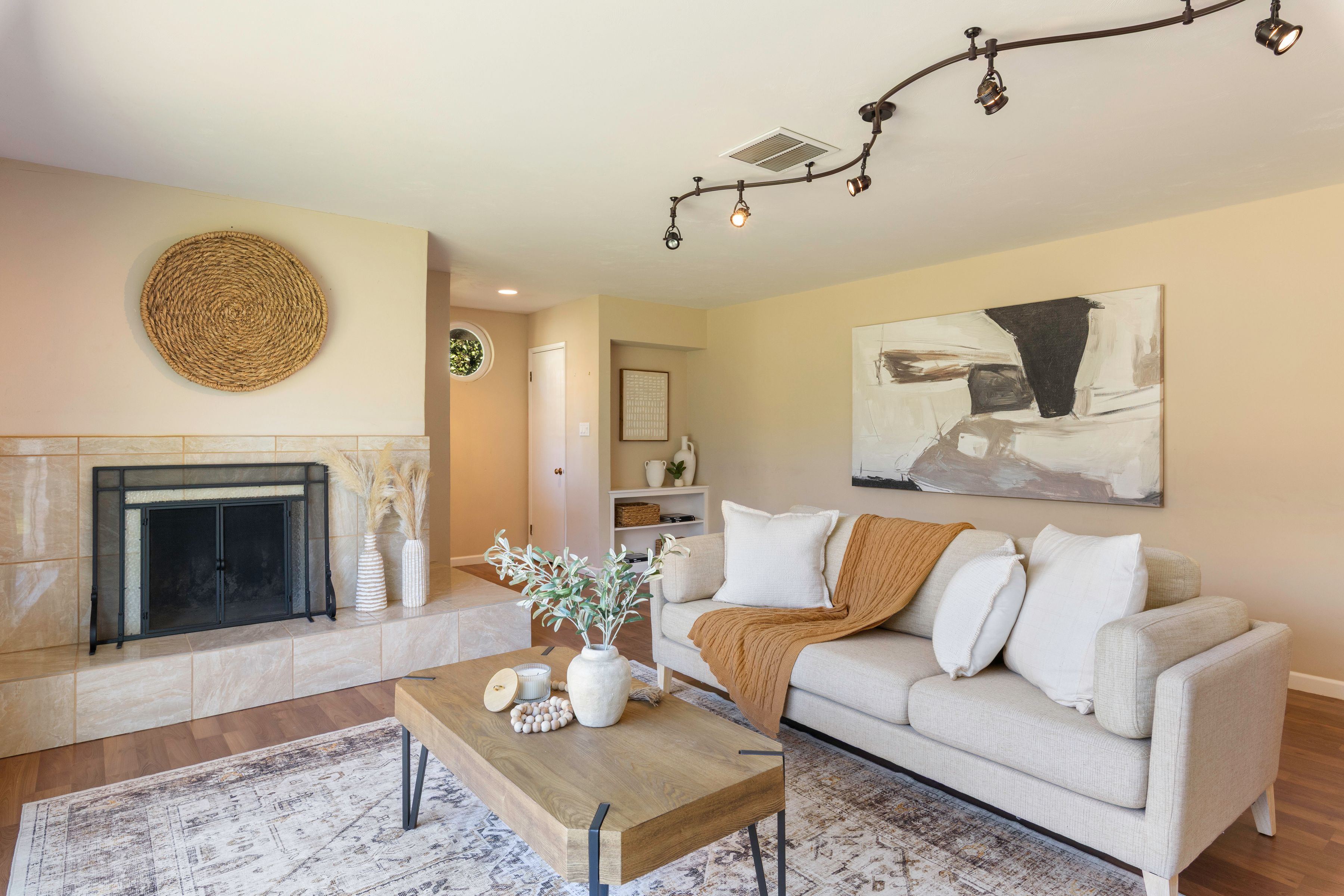  1870 Westlake Drive - 物件實景