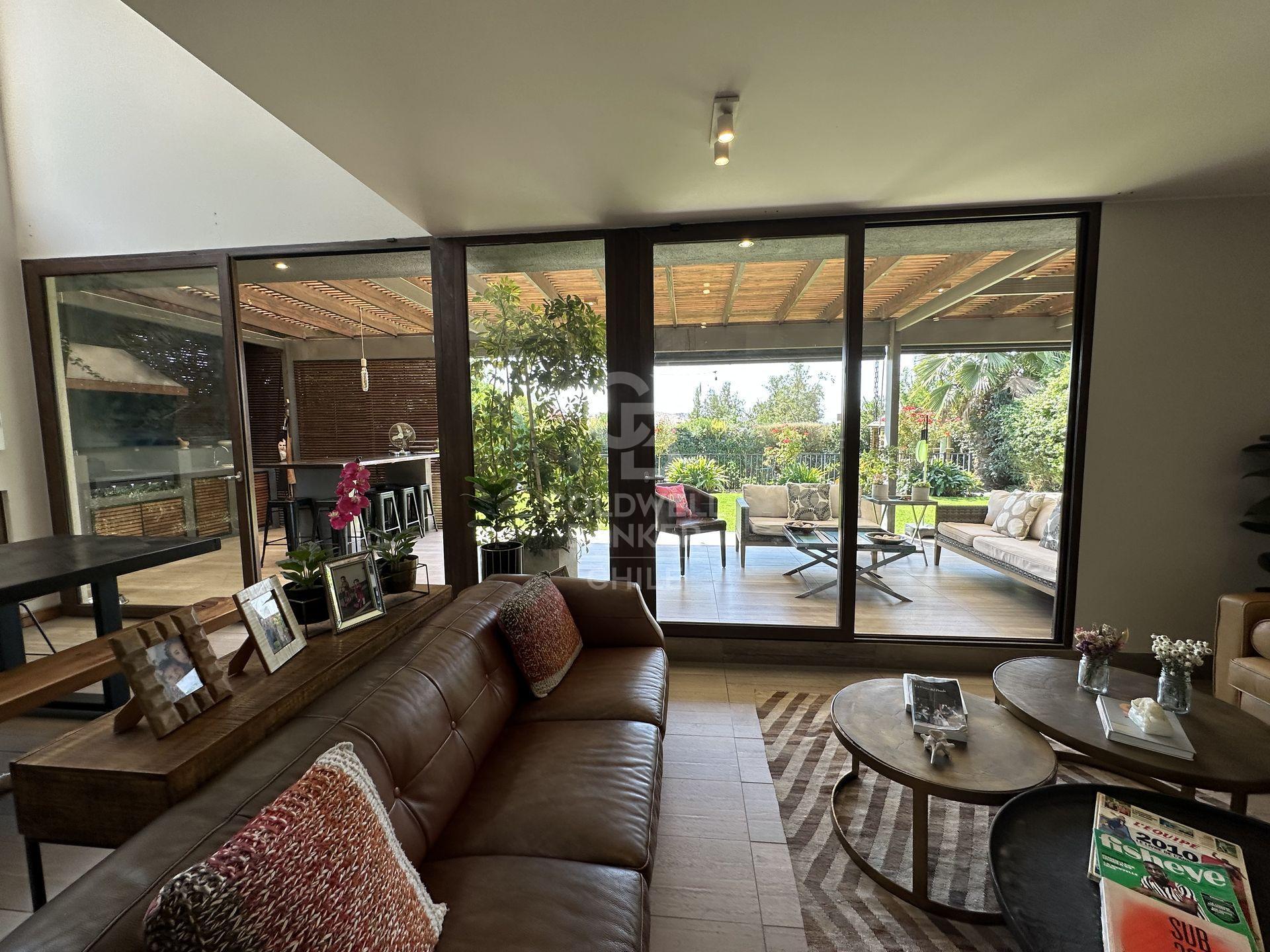 Colina, Chile, 3 Bedrooms Bedrooms, ,4 BathroomsBathrooms,Residential,For Sale,1729507
