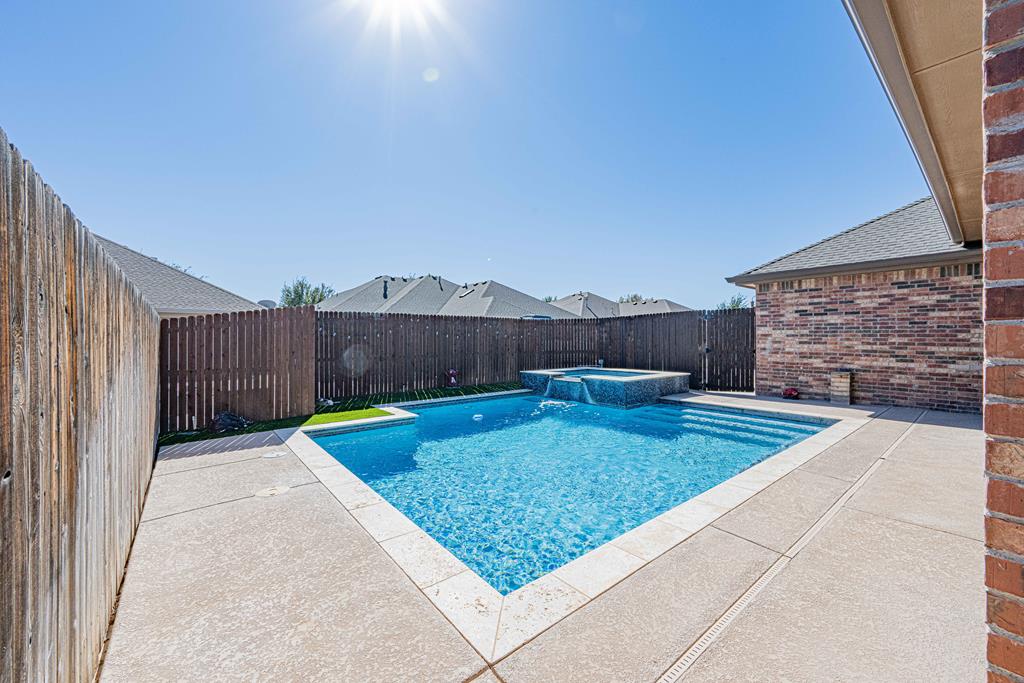 Midland, Texas, 79707, United States, 4 Bedrooms Bedrooms, ,3 BathroomsBathrooms,Residential,For Sale,1989099