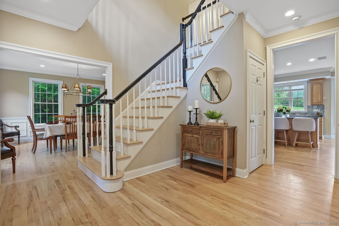 Newtown, Connecticut, 06470, United States, 4 Bedrooms Bedrooms, ,5 BathroomsBathrooms,Residential,For Sale,1938679