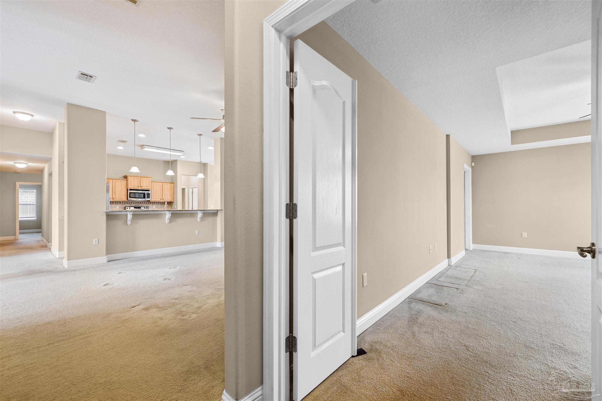 Navarre, Florida, 32566, United States, 4 Bedrooms Bedrooms, ,3 BathroomsBathrooms,Residential,For Sale,1892074