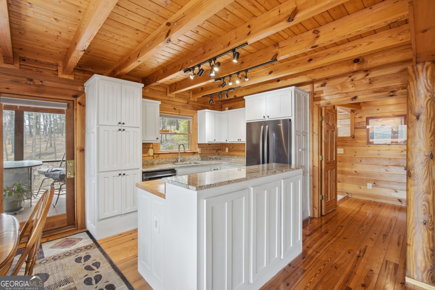 Ellijay, Georgia, 30536, United States, 2 Bedrooms Bedrooms, ,3 BathroomsBathrooms,Residential,For Sale,2035001