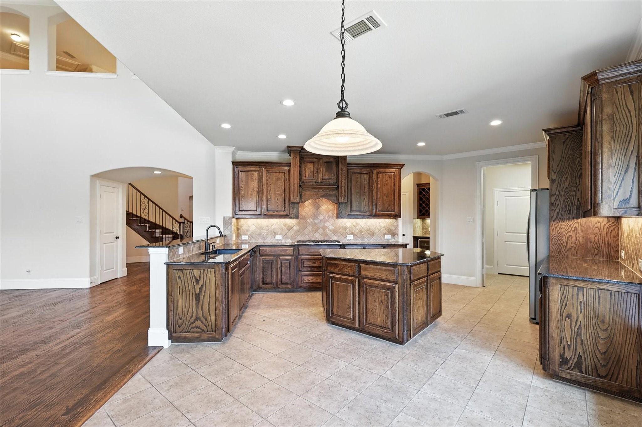 Highland Village, Texas, 75077, United States, 4 Bedrooms Bedrooms, ,4 BathroomsBathrooms,Residential,For Sale,1821197