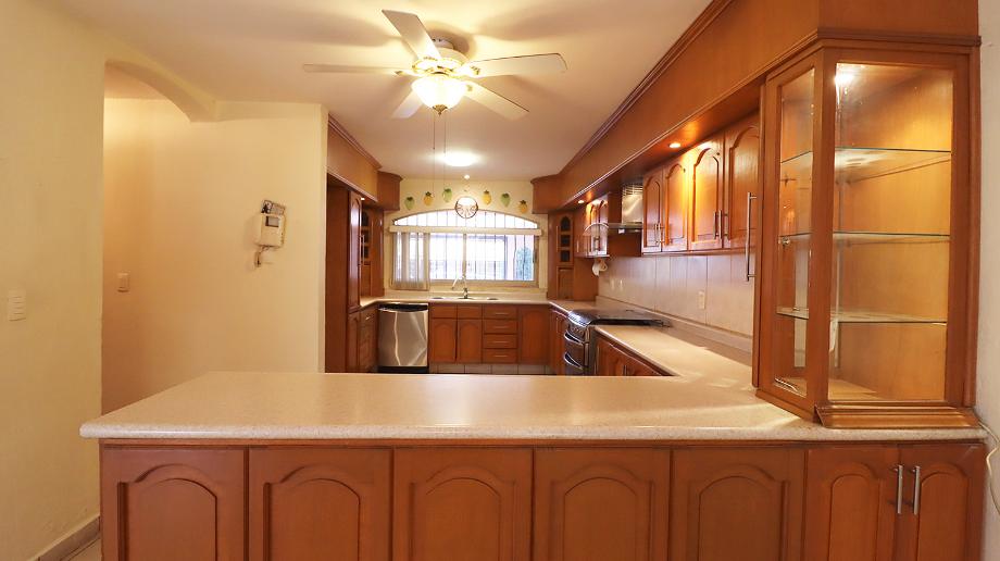 Guadalajara, Jalisco, 44520, Mexico, 4 Bedrooms Bedrooms, ,3 BathroomsBathrooms,Residential,For Sale,1916689
