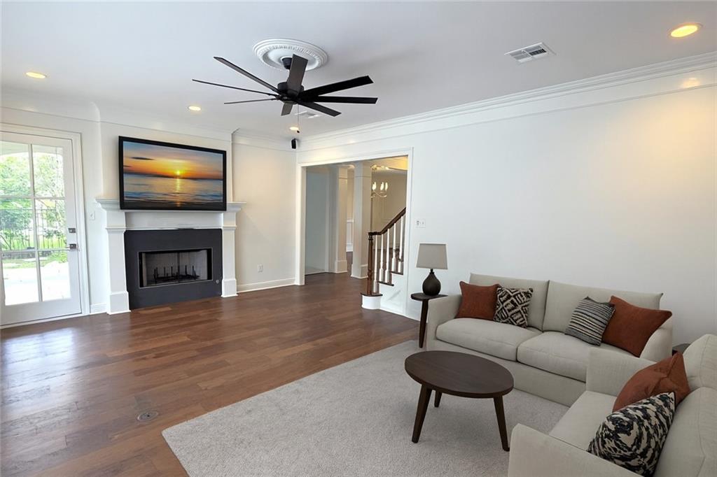 New Orleans, Louisiana, 70131, United States, 4 Bedrooms Bedrooms, ,3 BathroomsBathrooms,Residential,For Sale,1992902