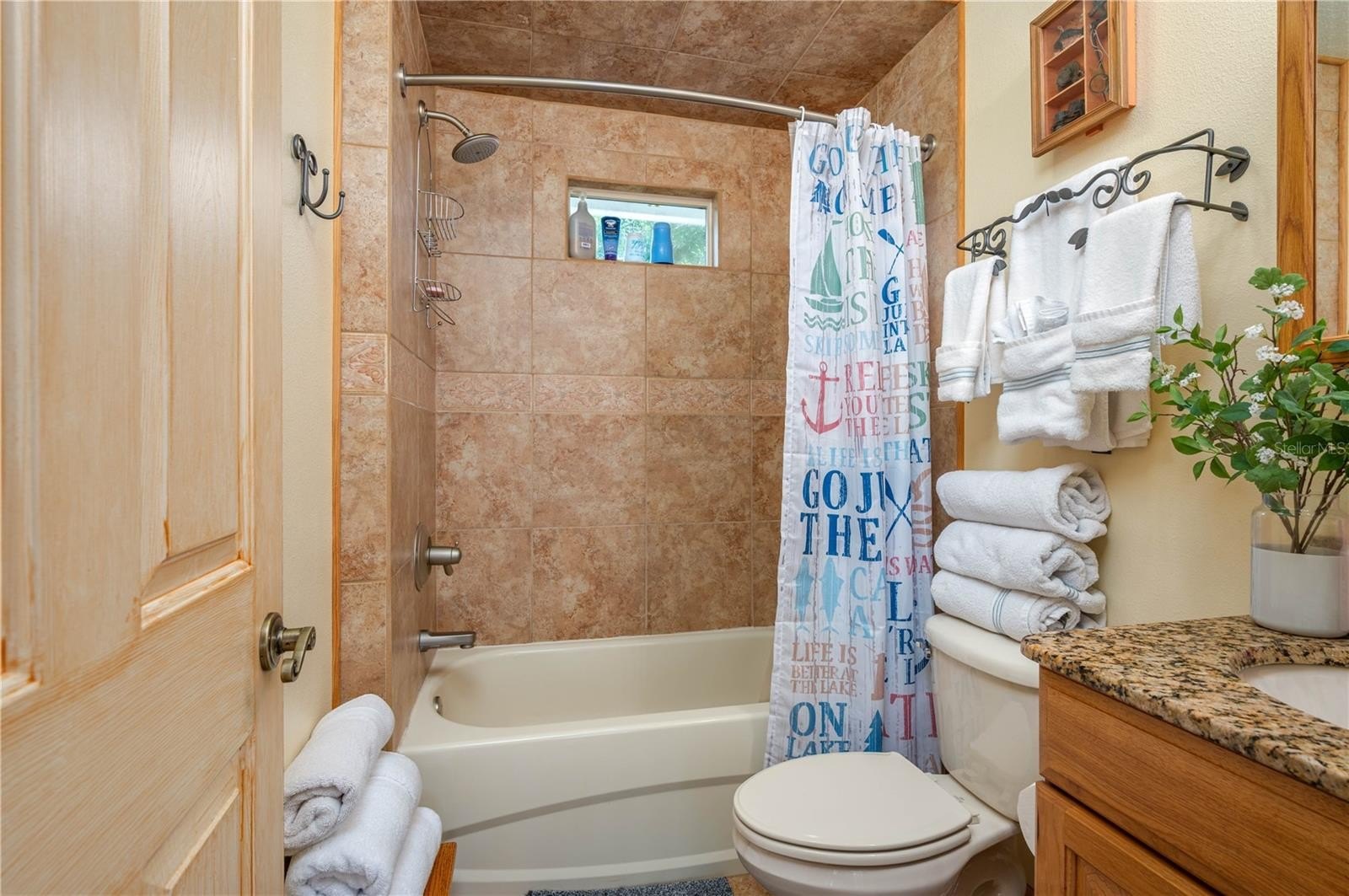 LAKE WALES, Florida, 33898, United States, 3 Bedrooms Bedrooms, ,3 BathroomsBathrooms,Residential,For Sale,1846295