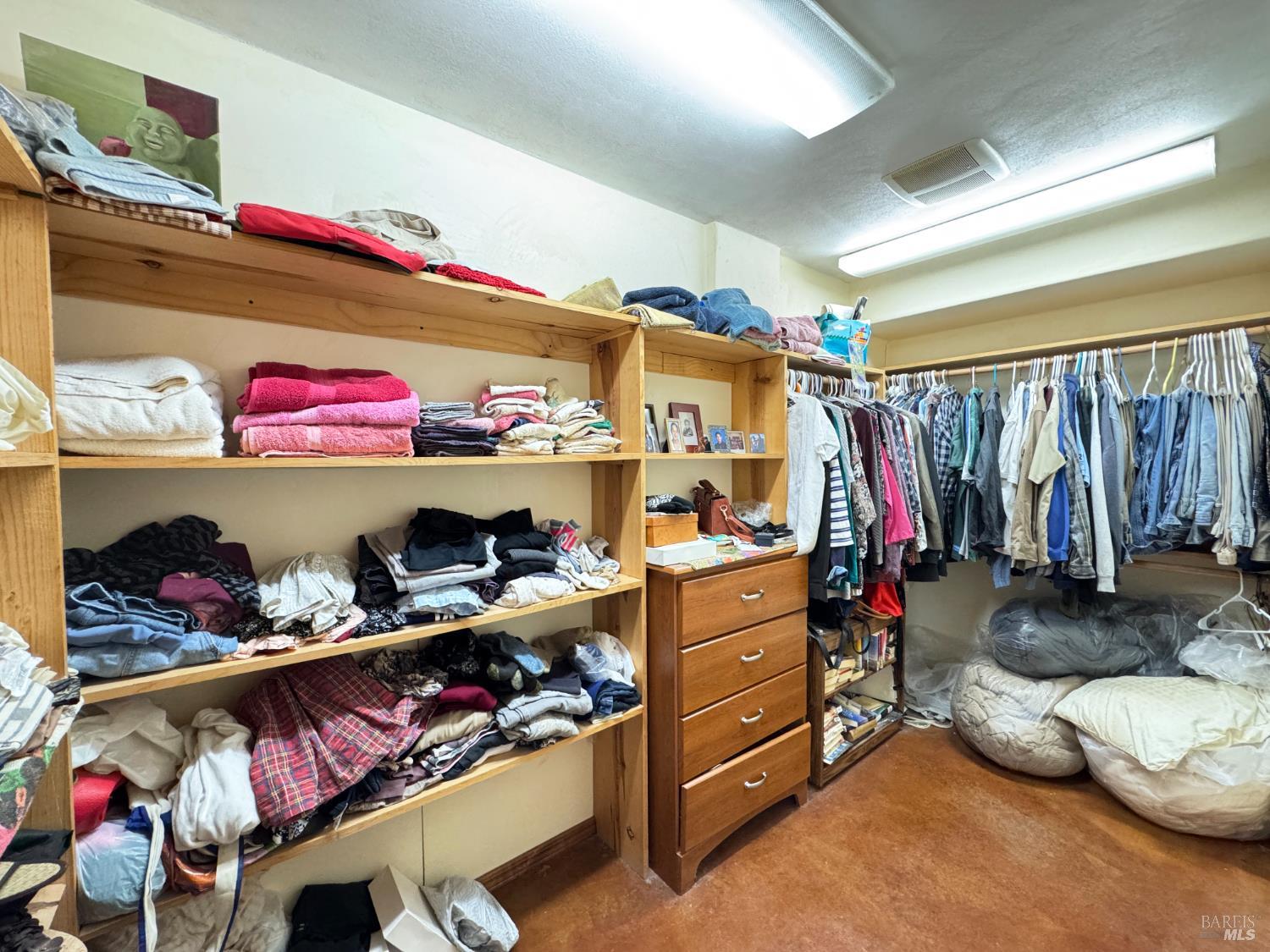 Garberville, California, 95542, United States, 3 Bedrooms Bedrooms, ,2 BathroomsBathrooms,Residential,For Sale,1914332