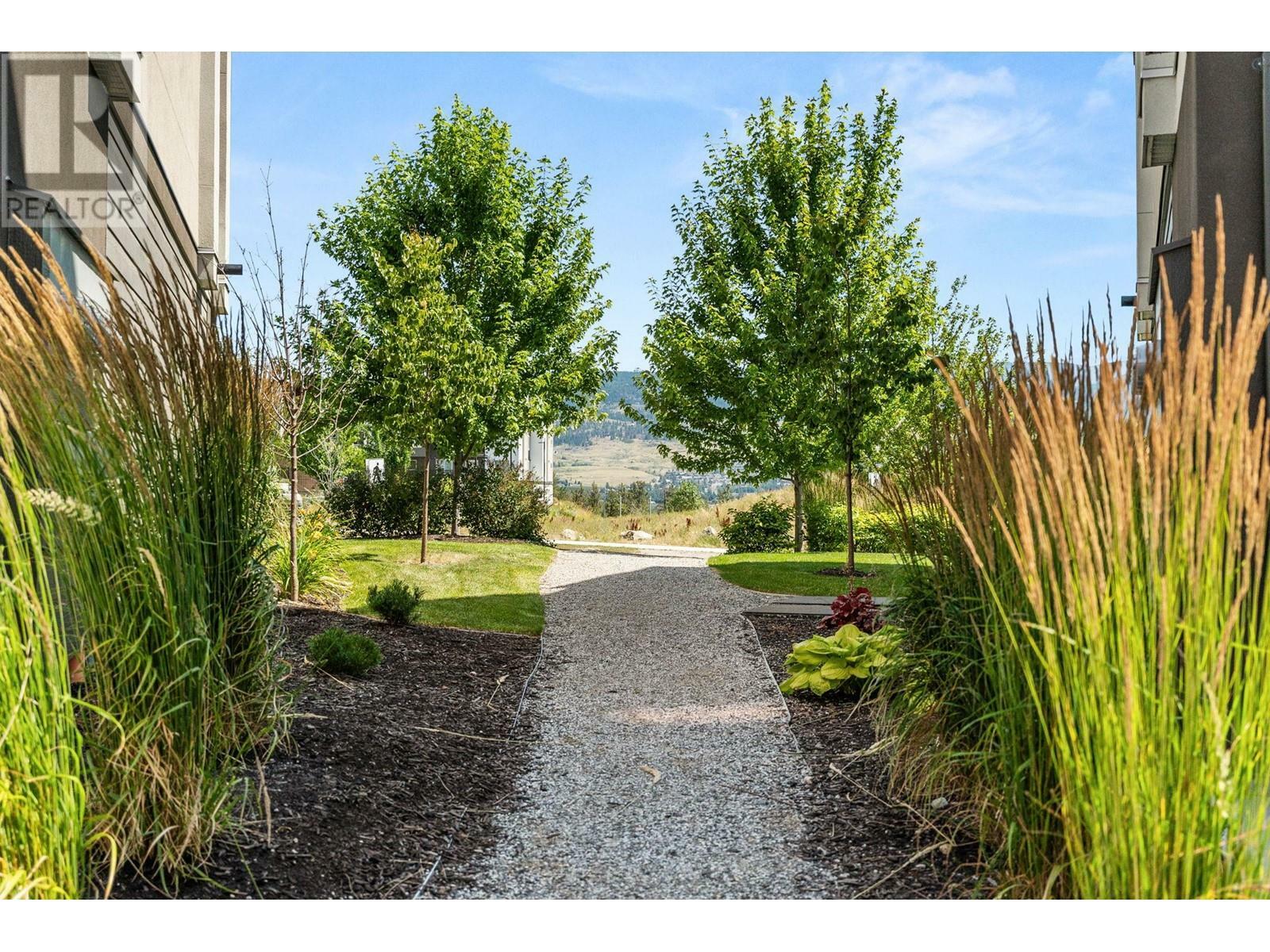 KELOWNA, British Columbia, V1V 0H2, CA, 3 Bedrooms Bedrooms, ,2 BathroomsBathrooms,Residential,For Sale,1961488