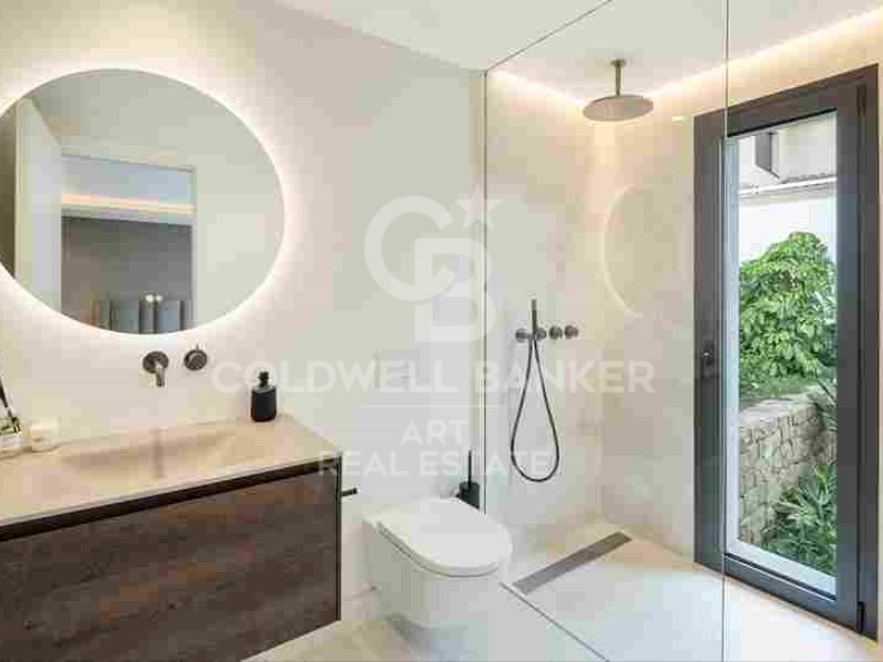 Marbella, Andalusia, ES, 5 Bedrooms Bedrooms, ,5 BathroomsBathrooms,Residential,For Sale,1819218