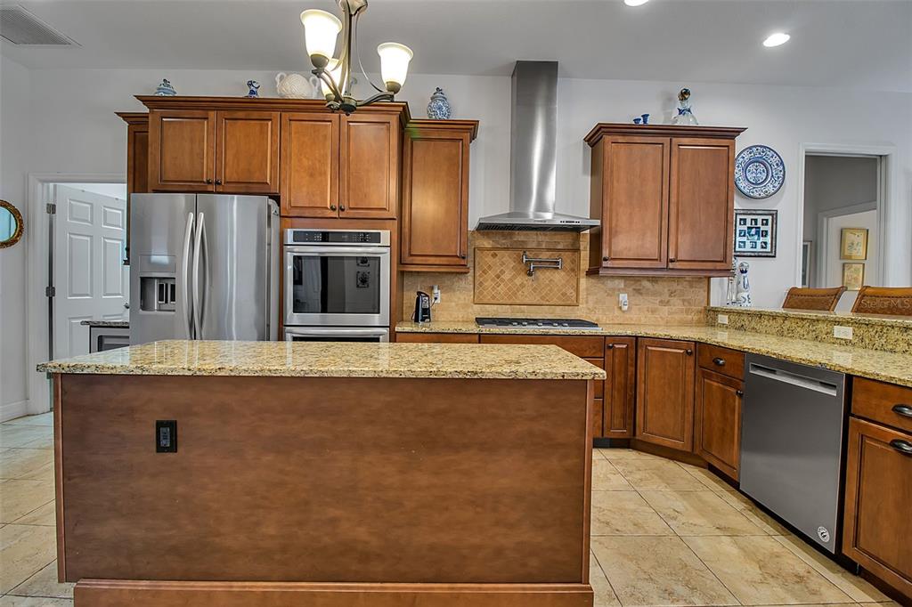 Sarasota, Florida, 34240, United States, 3 Bedrooms Bedrooms, ,3 BathroomsBathrooms,Residential,For Sale,2003503