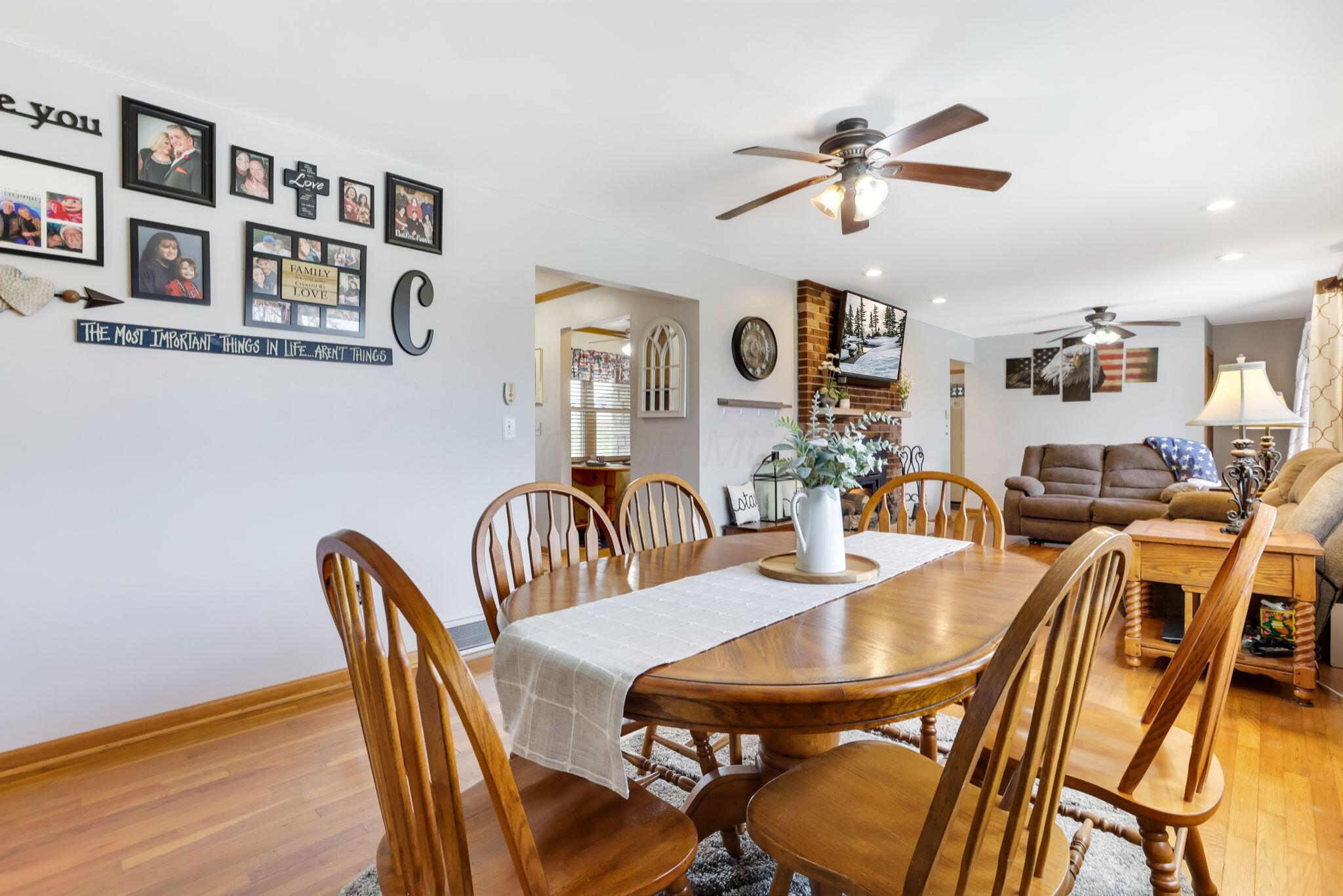 Grove City, Ohio, 43123, United States, 3 Bedrooms Bedrooms, ,3 BathroomsBathrooms,Residential,For Sale,2007789