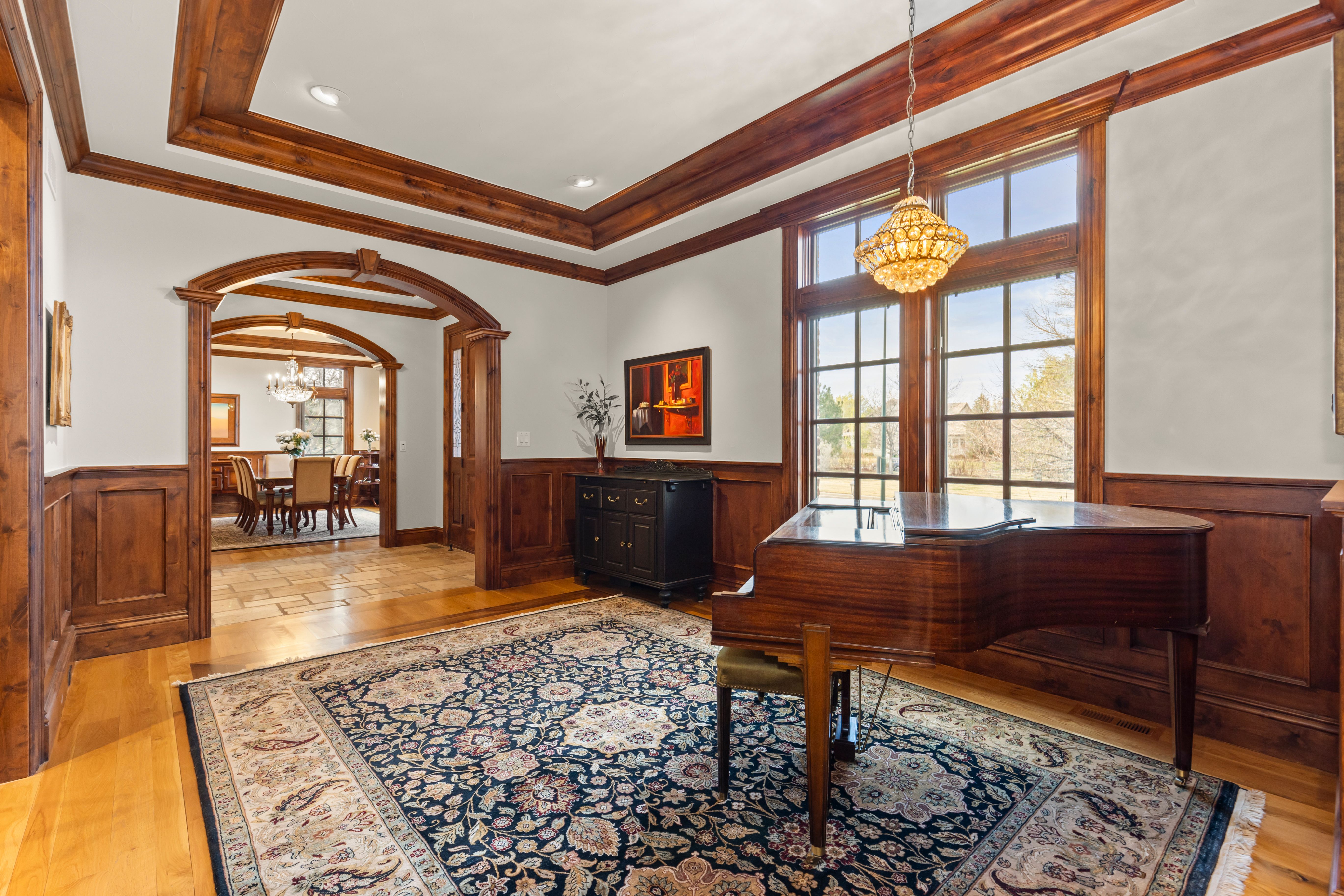  LUXURY LIVING IN LOWRY TIMELESS ENGLISH TUDOR EXPANSIVE LOT ON 6TH AVENUE PKWY - 物件實景