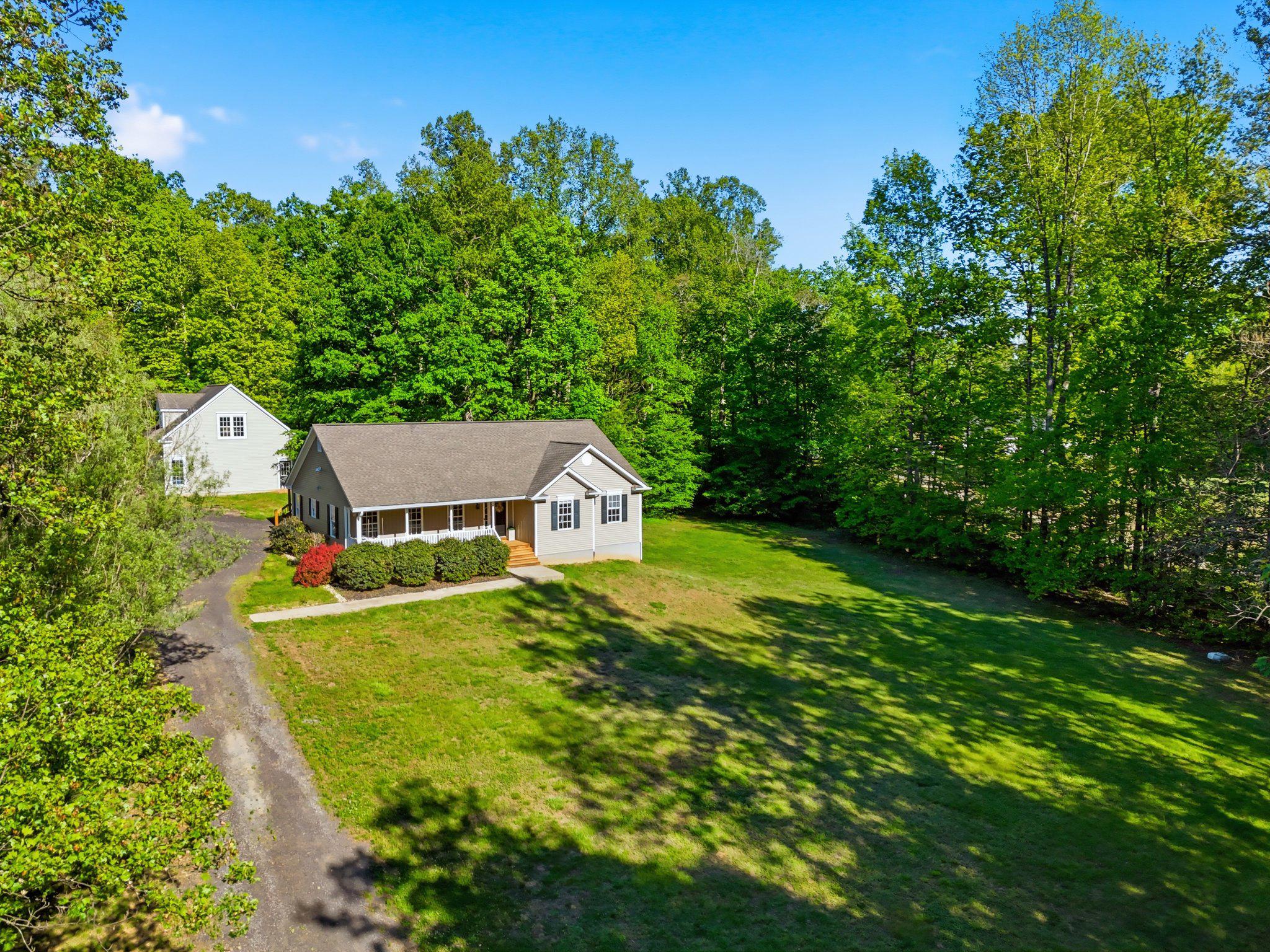 Locust Dale, Virginia, 22948, United States, 3 Bedrooms Bedrooms, ,4 BathroomsBathrooms,Residential,For Sale,1996627