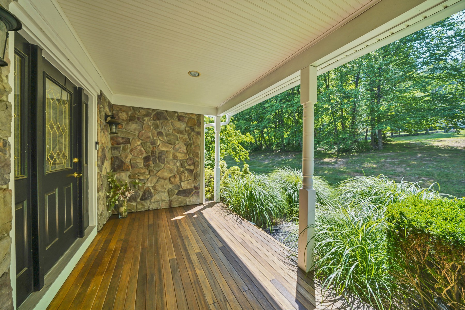  Custom Built Colonial Home with Mountain Views and Exceptional Outdoor Setting - 物件實景