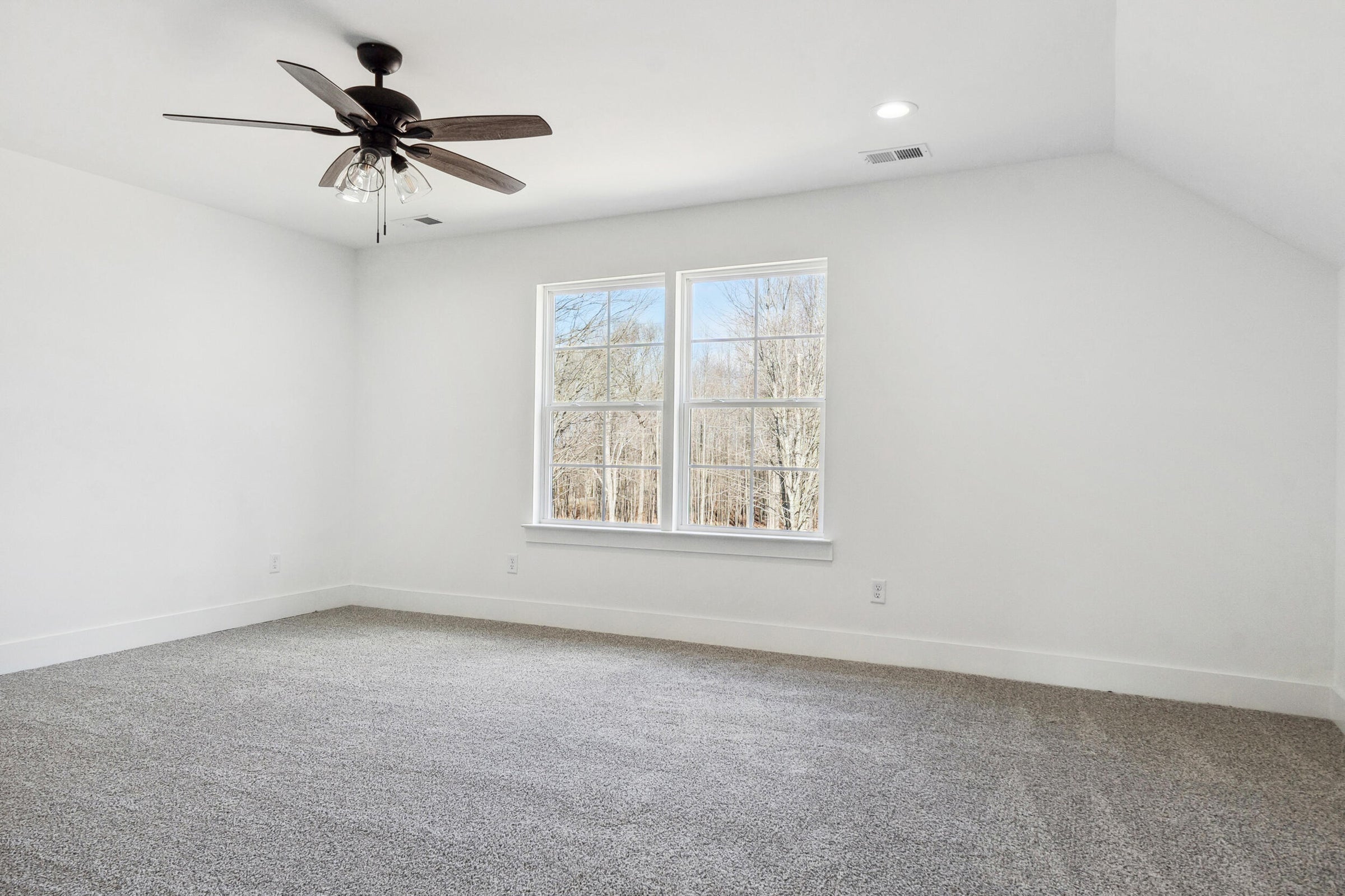 Dunlap, Tennessee, 37327, United States, 4 Bedrooms Bedrooms, ,3 BathroomsBathrooms,Residential,For Sale,1974830