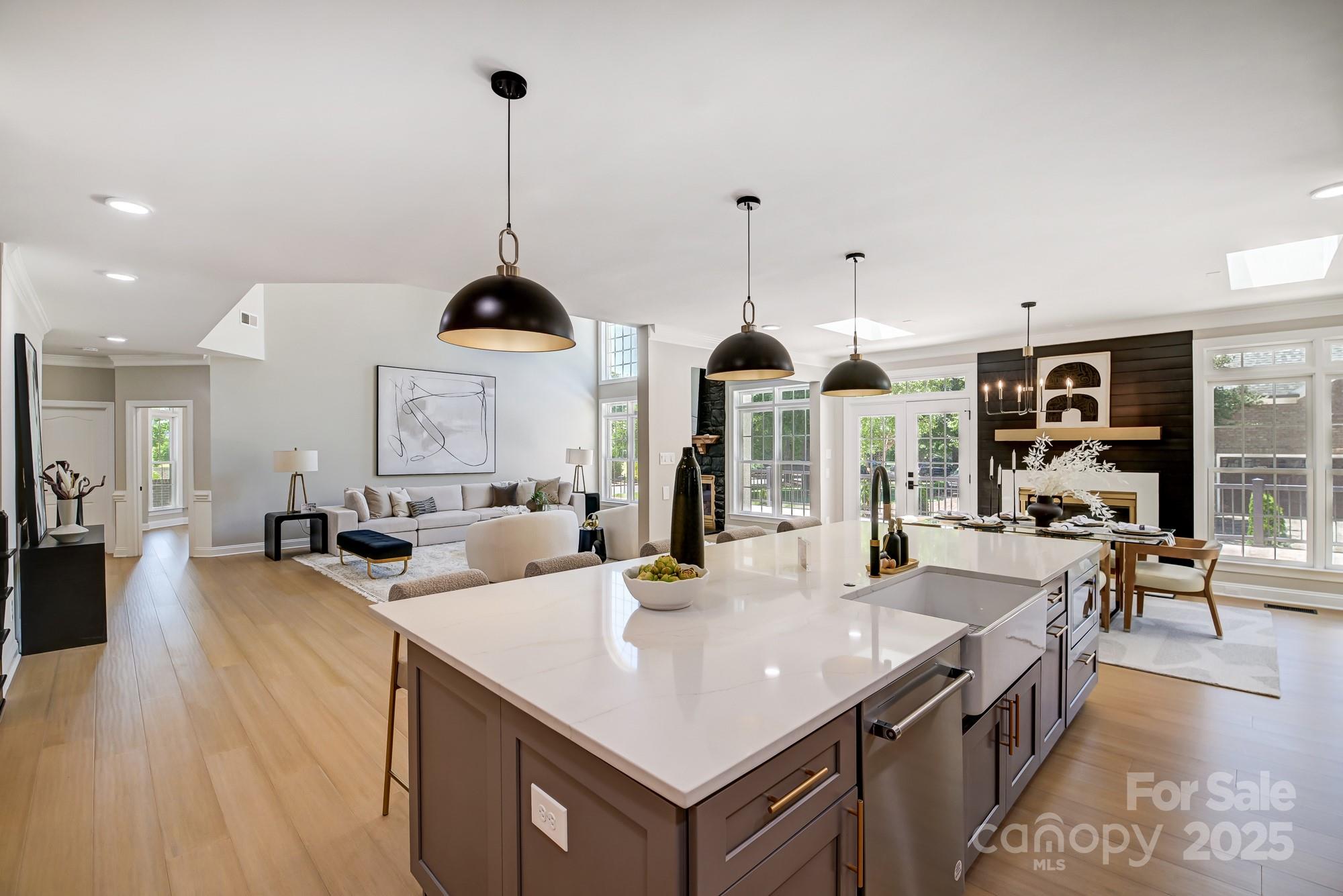 Charlotte, North Carolina, 28226, United States, 4 Bedrooms Bedrooms, ,4 BathroomsBathrooms,Residential,For Sale,1795326
