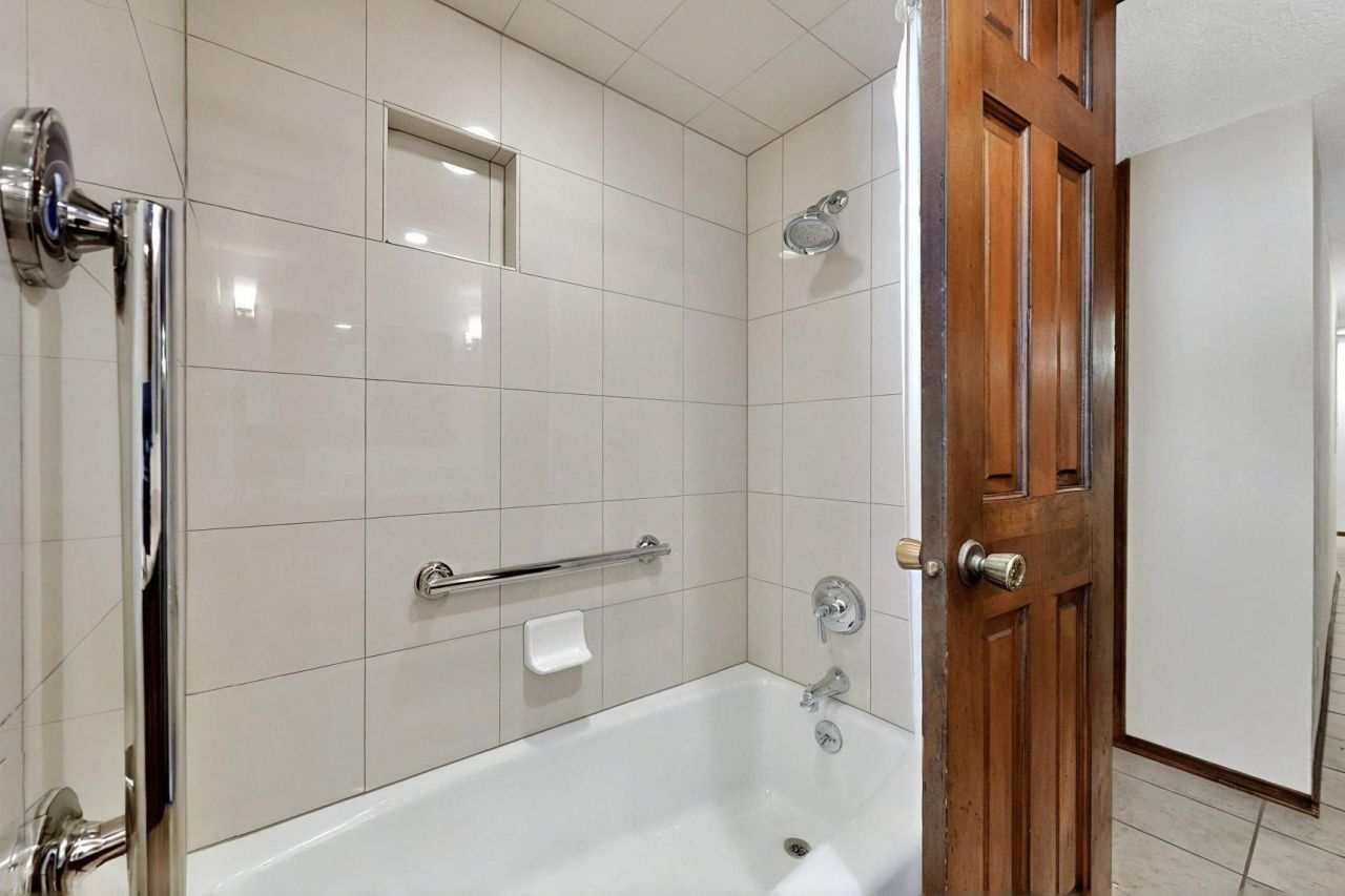 Albuquerque, New Mexico, 87123, United States, 4 Bedrooms Bedrooms, ,4 BathroomsBathrooms,Residential,For Sale,1876196