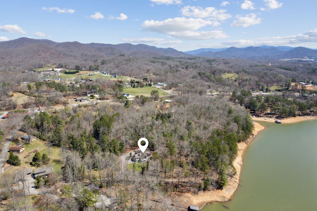 Blairsville, Georgia, 30512, United States, 4 Bedrooms Bedrooms, ,3 BathroomsBathrooms,Residential,For Sale,1913055