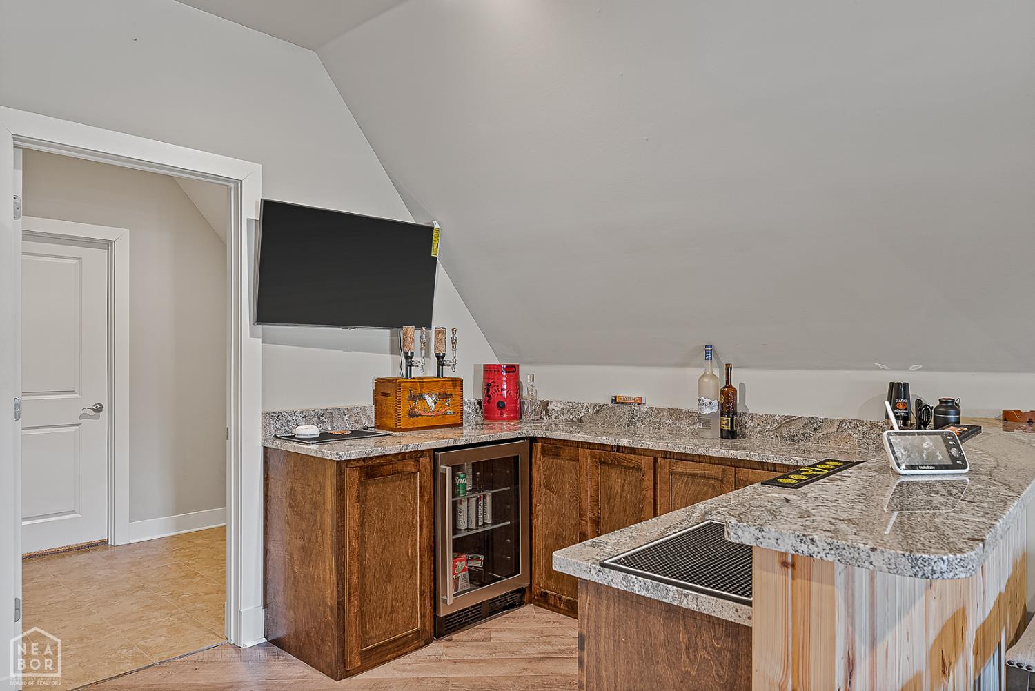 Jonesboro, Arkansas, 72404, United States, ,3 BathroomsBathrooms,Residential,For Sale,1973990