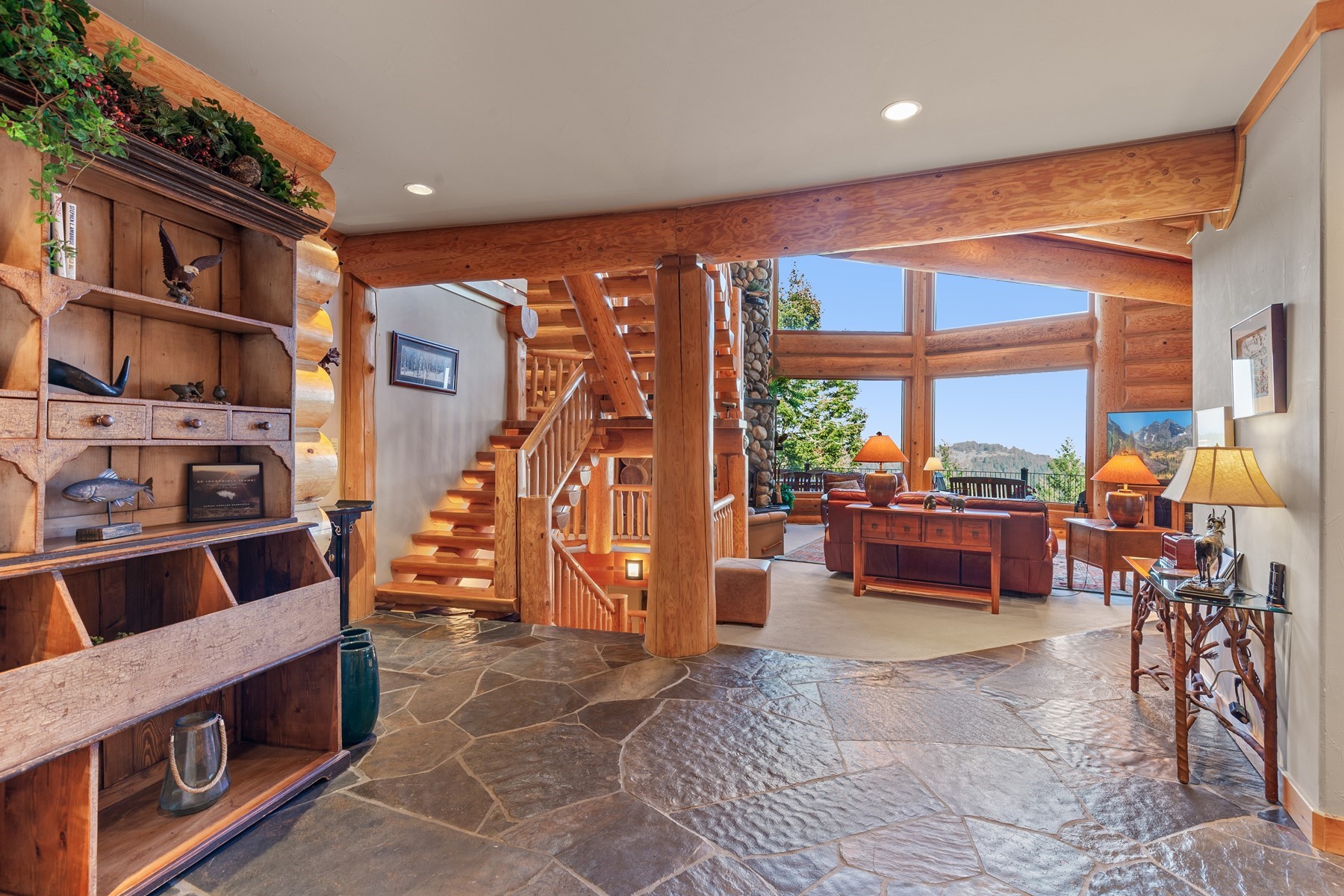  Log Estate overlooking Lake Coeur d