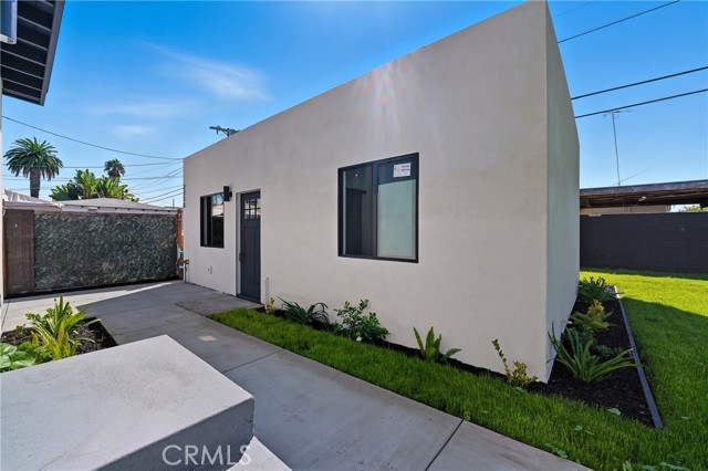 Los Angeles, California, 90043, United States, 6 Bedrooms Bedrooms, ,Residential,For Sale,1980930