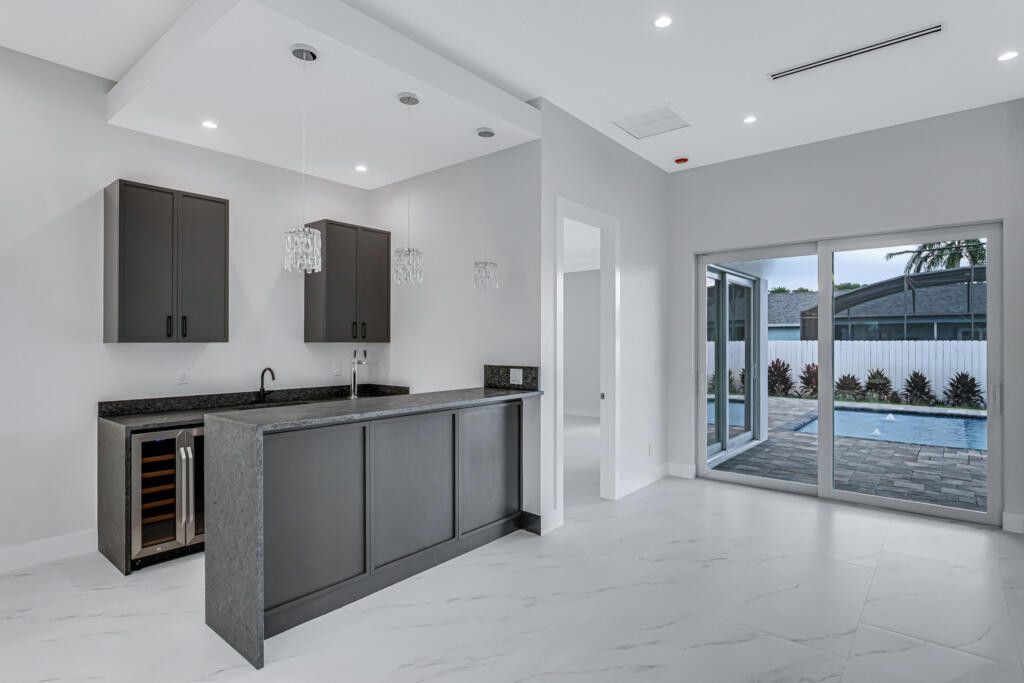 Lake Worth, Florida, 33467, United States, 5 Bedrooms Bedrooms, ,5 BathroomsBathrooms,Residential,For Sale,1982924