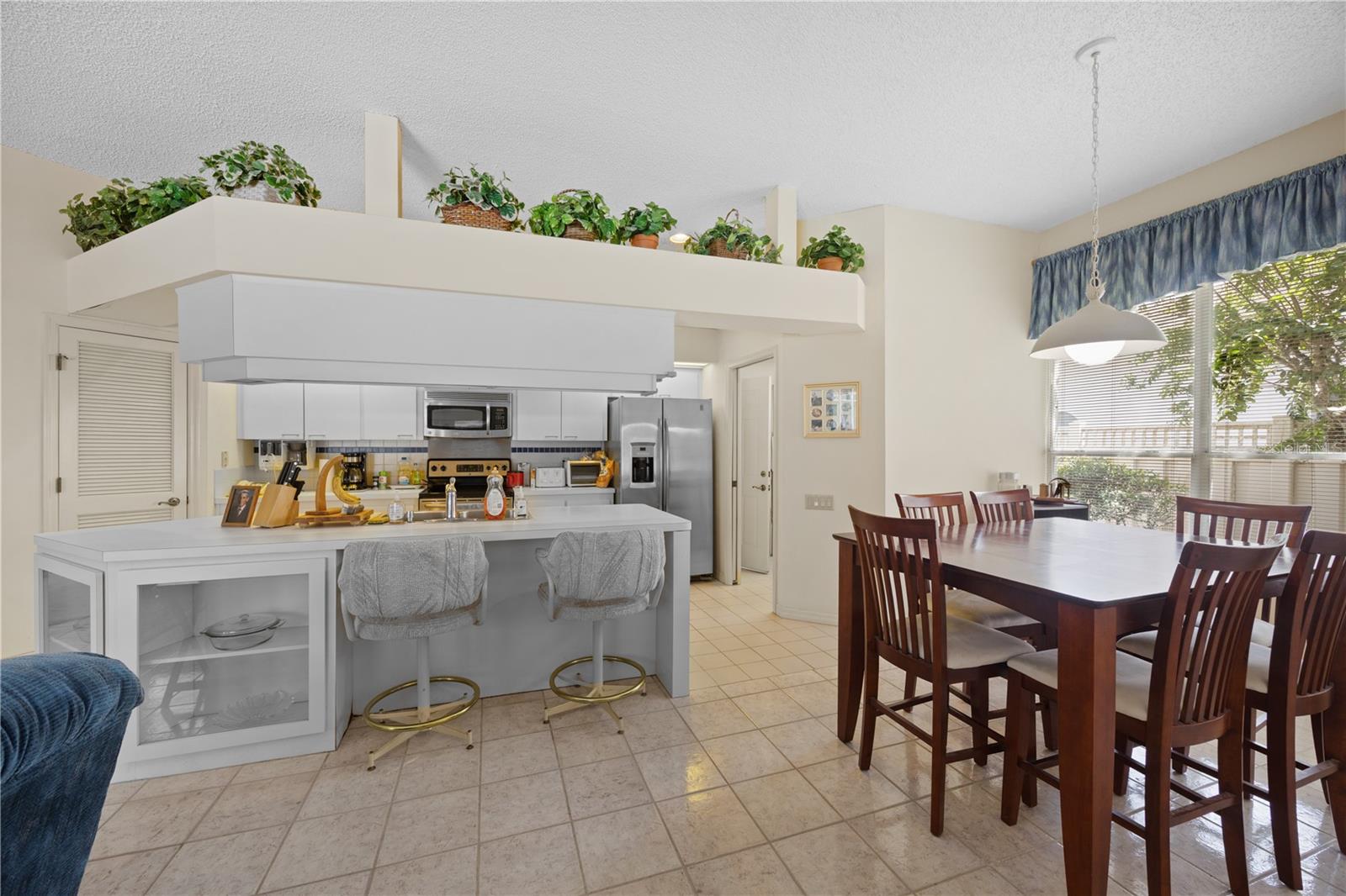 Oviedo, Florida, 32765, United States, 3 Bedrooms Bedrooms, ,3 BathroomsBathrooms,Residential,For Sale,1980040