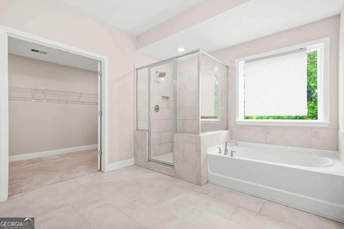 Cumming, Georgia, 30041, United States, 5 Bedrooms Bedrooms, ,4 BathroomsBathrooms,Residential,For Sale,1868153