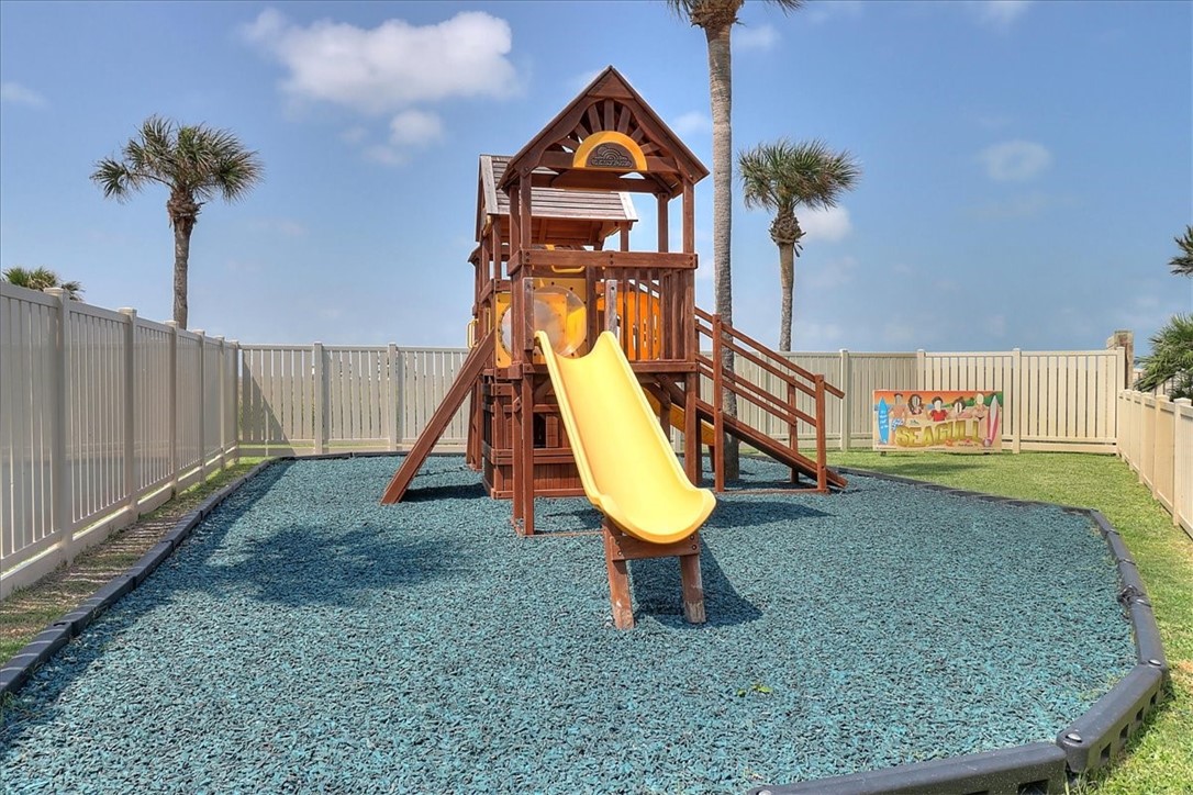 Port Aransas, Texas, 78373, United States, 2 Bedrooms Bedrooms, ,2 BathroomsBathrooms,Residential,For Sale,1906640