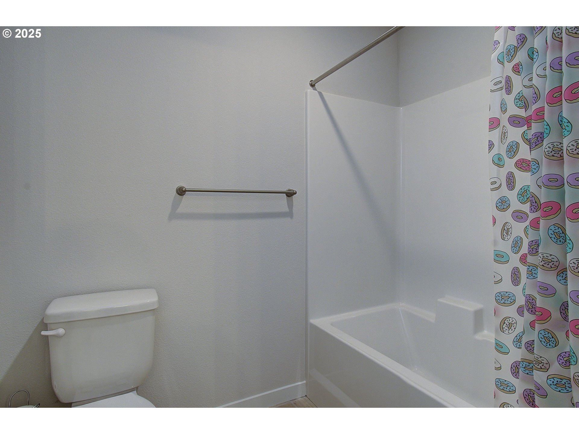 Vancouver, Washington, 98665, United States, 4 Bedrooms Bedrooms, ,2 BathroomsBathrooms,Residential,For Sale,2000903