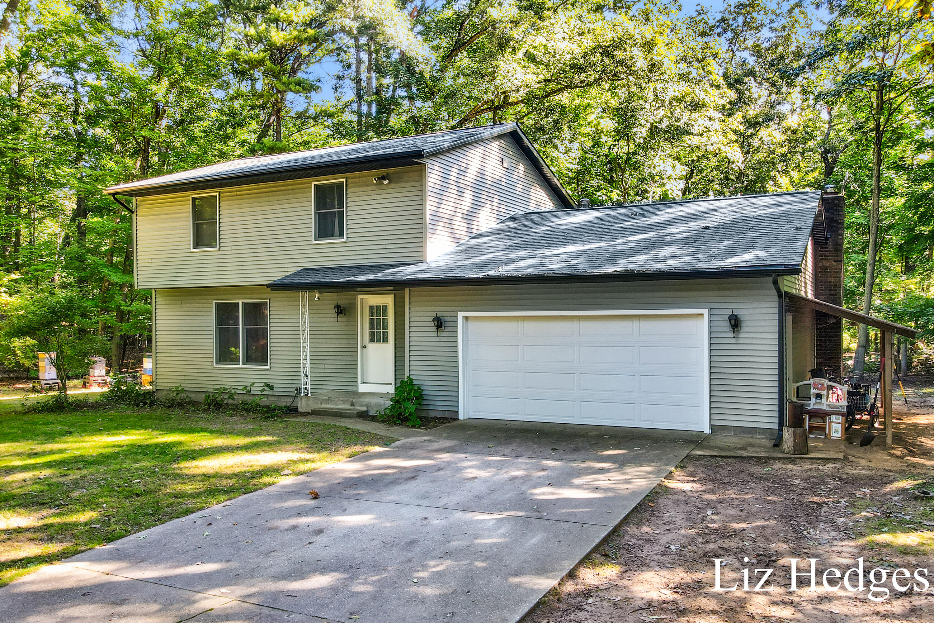 Westwood Ln, Montague, MI 49437